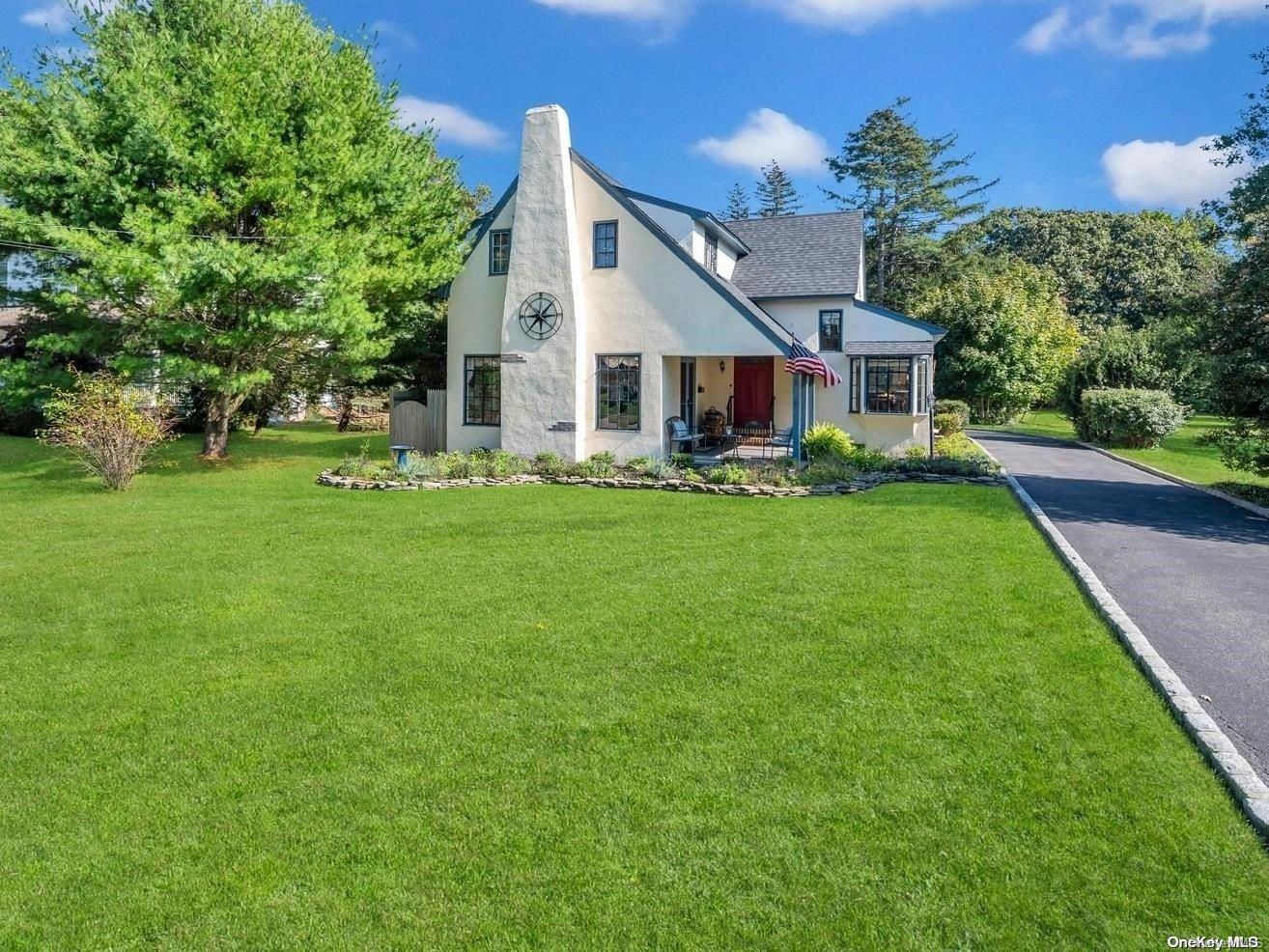 111 Mcconnell Avenue, Bayport, NY 11705