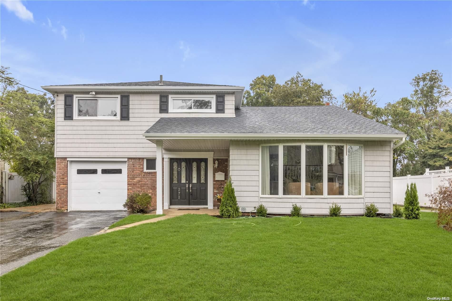 272 Belair Drive, Massapequa Park, NY 11762