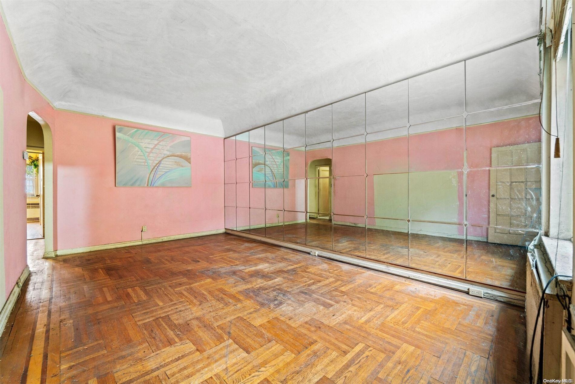 61 E 54th Street, Brooklyn, NY 11203