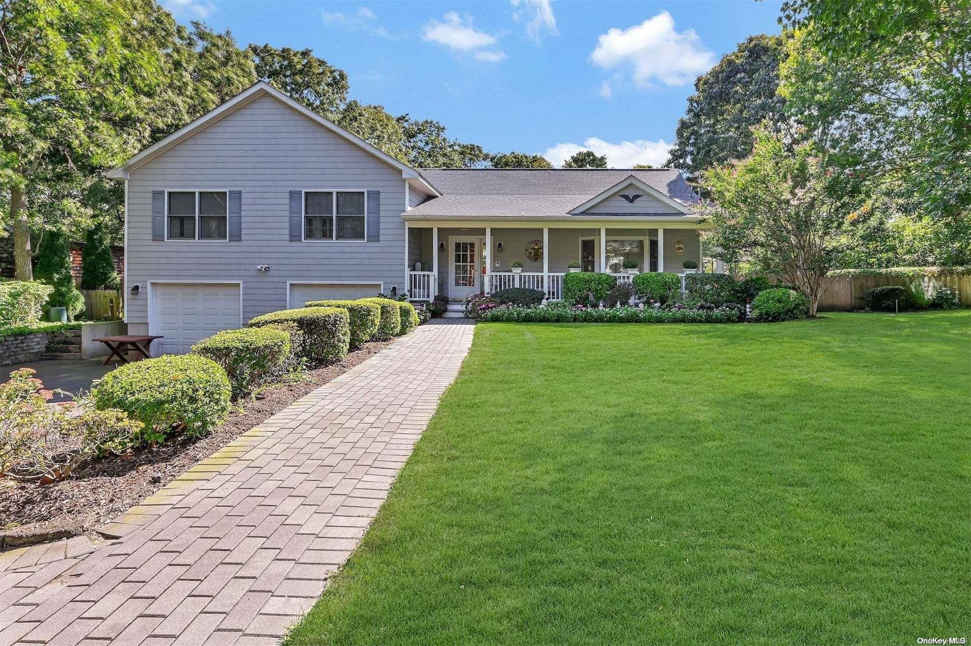 53 Norwood Road, Hampton Bays, NY 11946