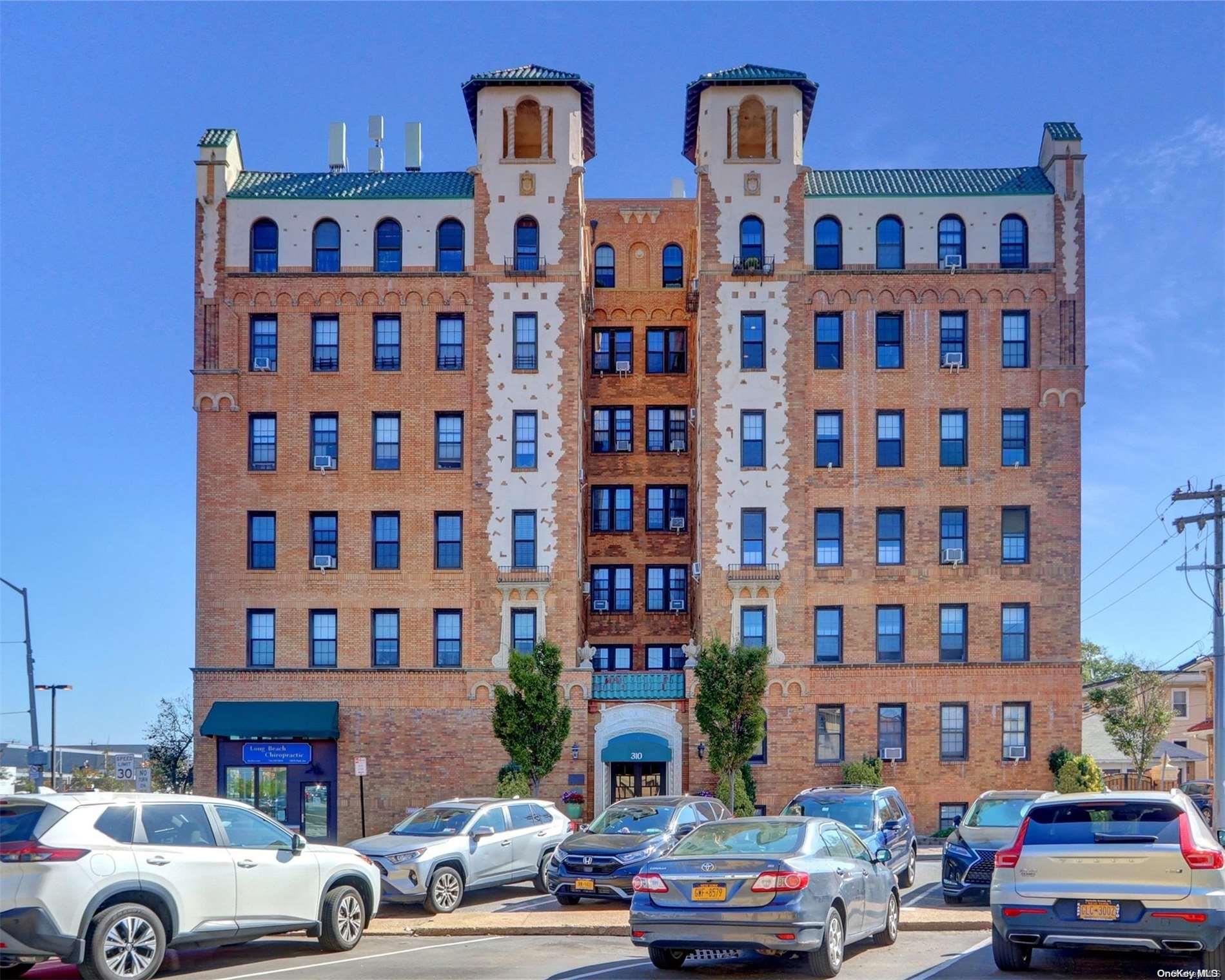 310 Riverside Boulevard # 4K, Long Beach, NY 11561