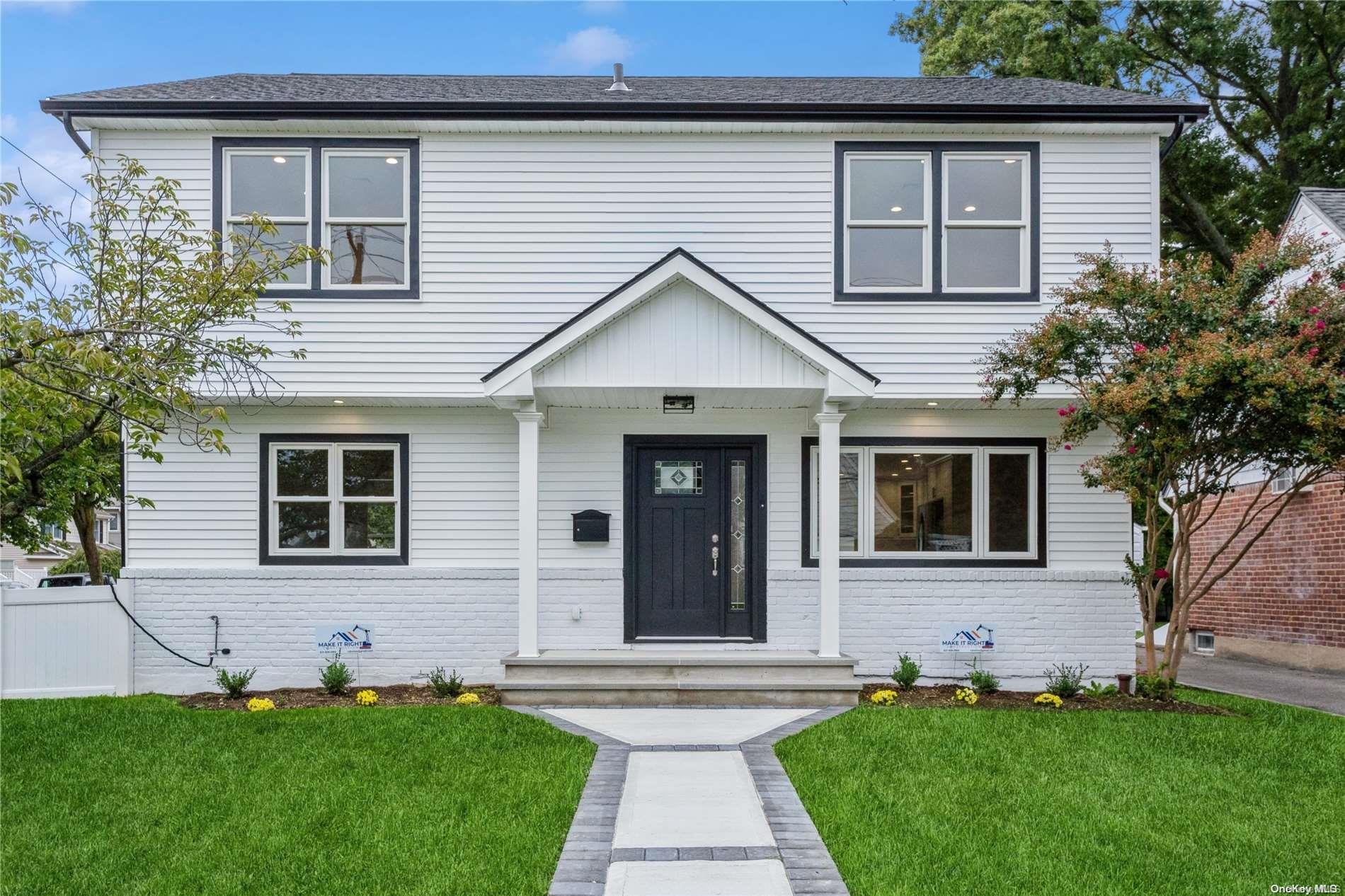 404 Garfield Avenue, Mineola, NY 11501