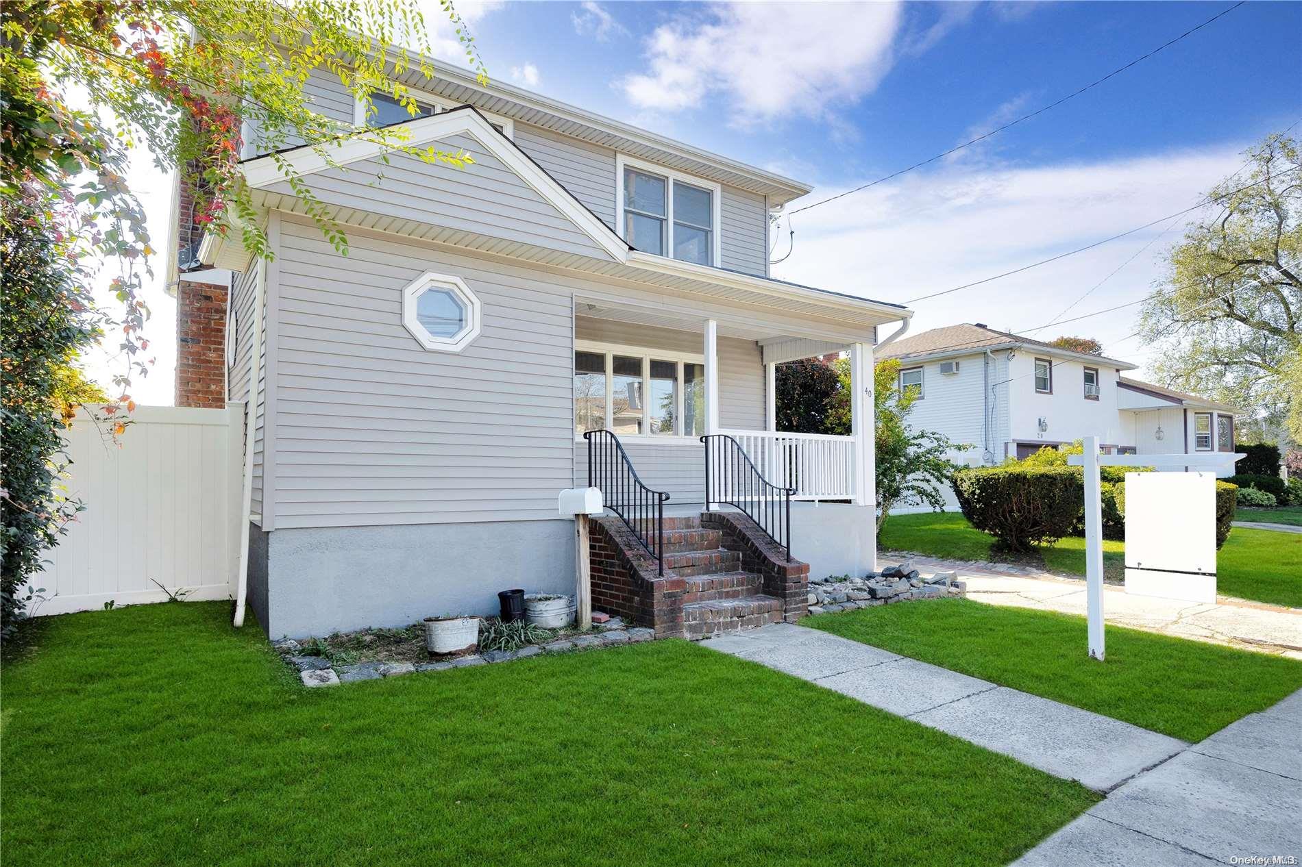 40 Henrietta Avenue, Oceanside, NY 11572