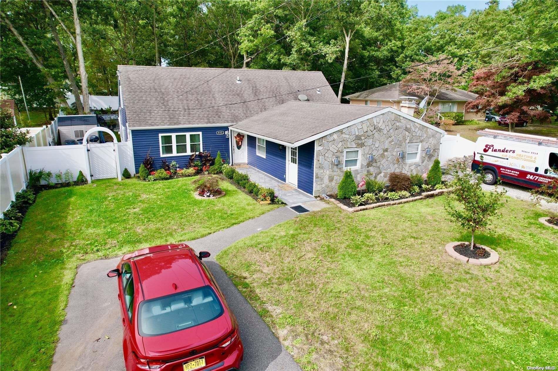 482 Grand Boulevard, Brentwood, NY 11717