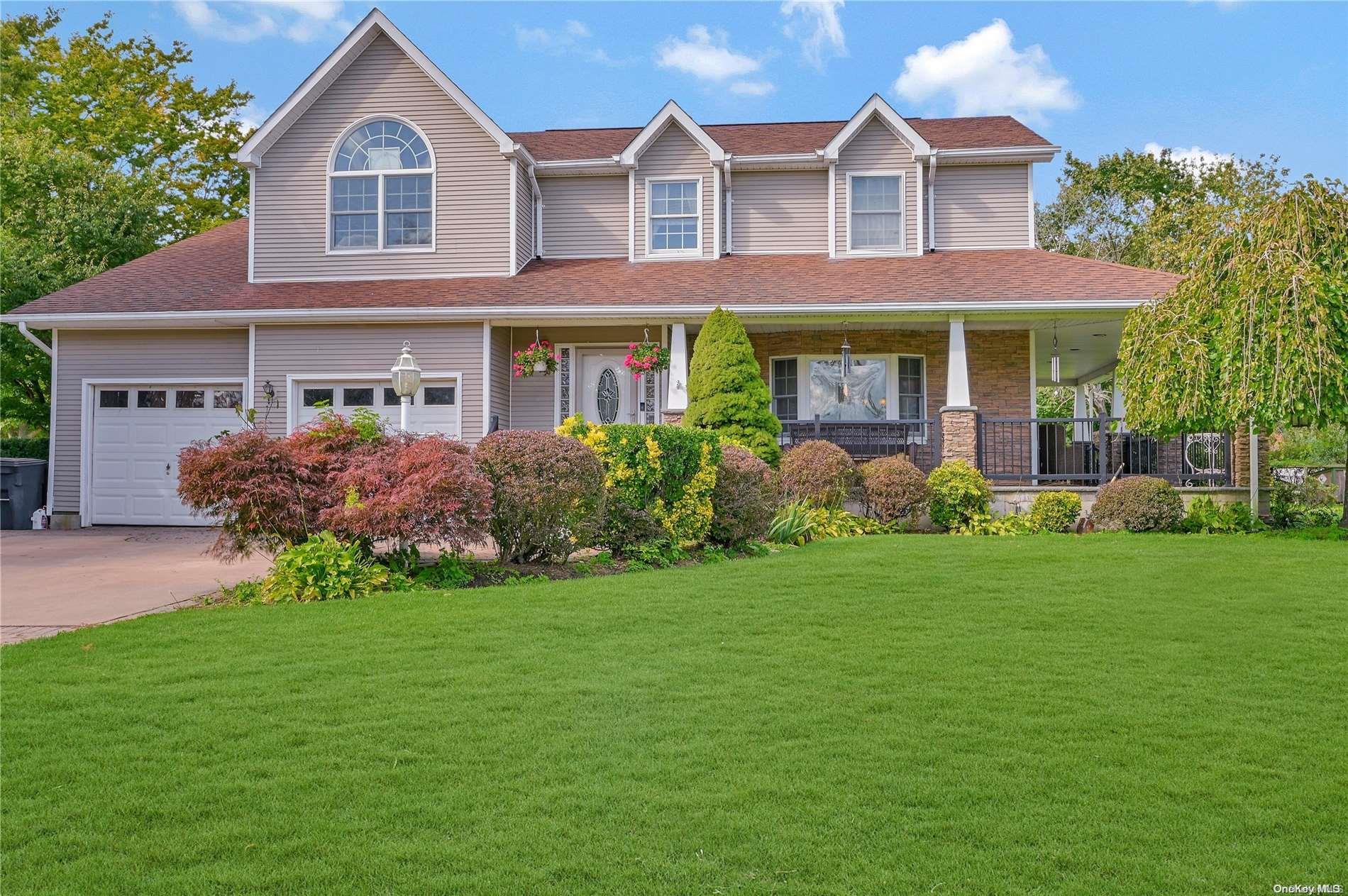 30 Baywood Court, Baiting Hollow, NY 11933