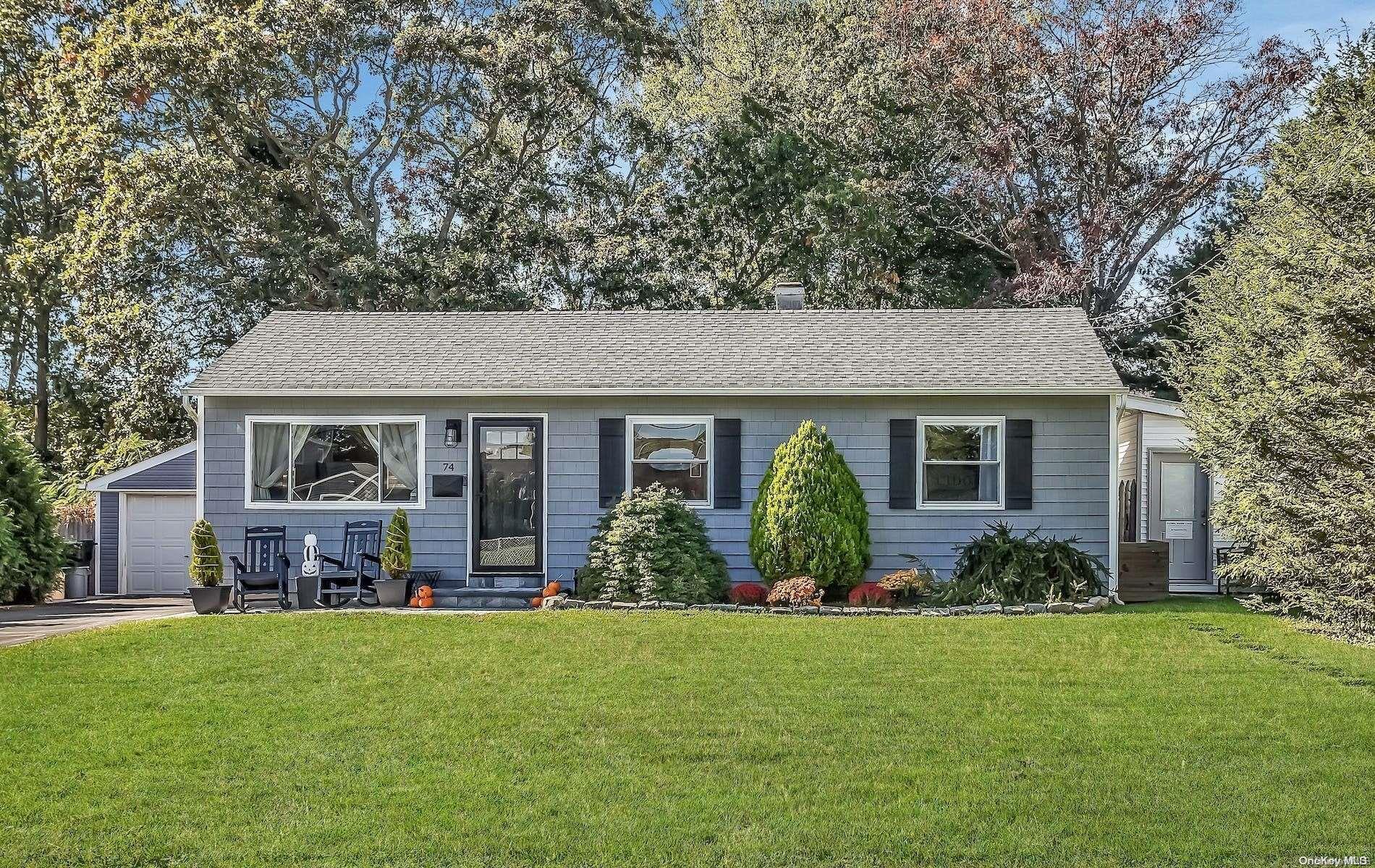 74 Leopold Avenue, West Islip, NY 11795