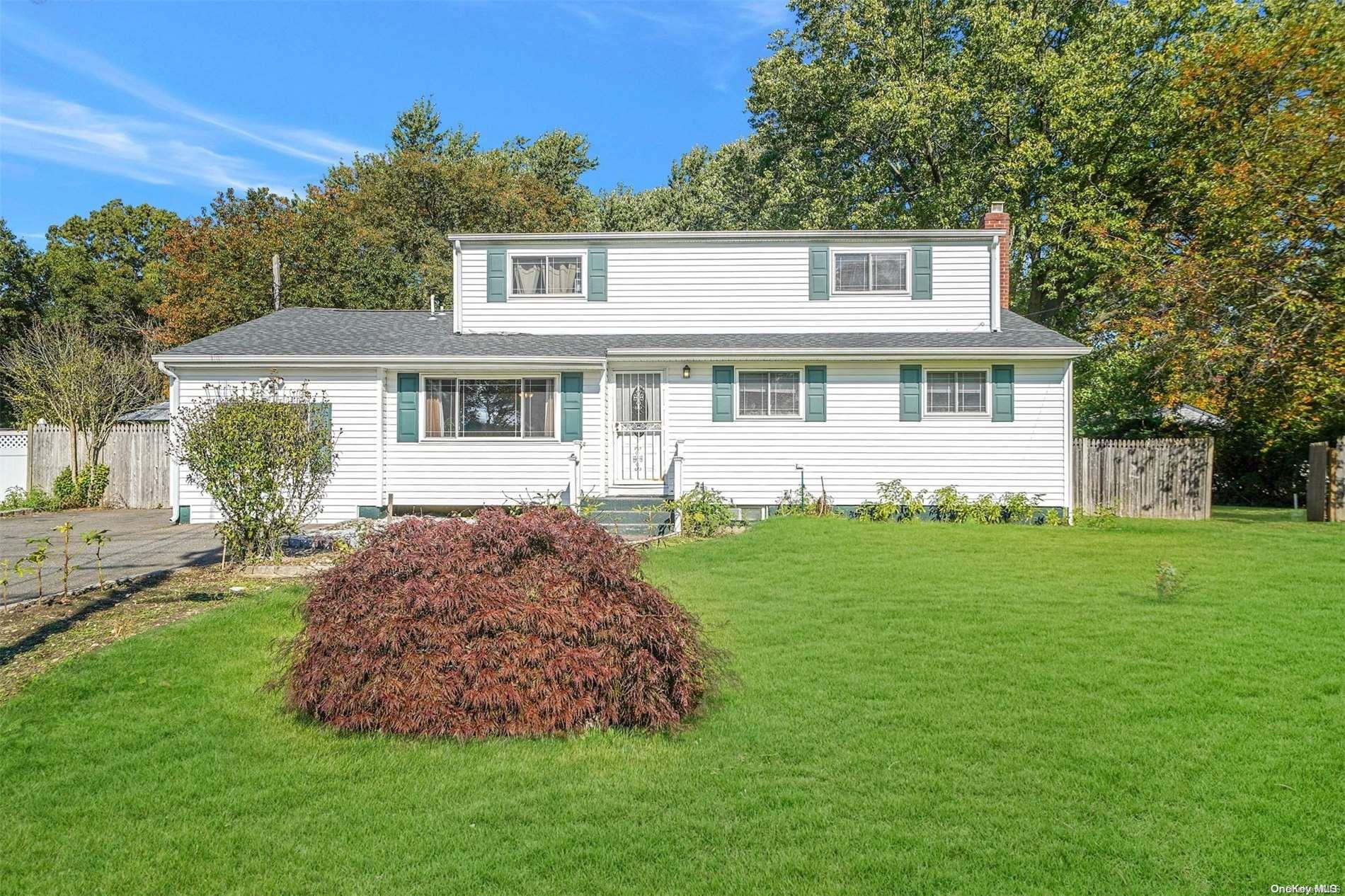 Central Islip, NY 11722