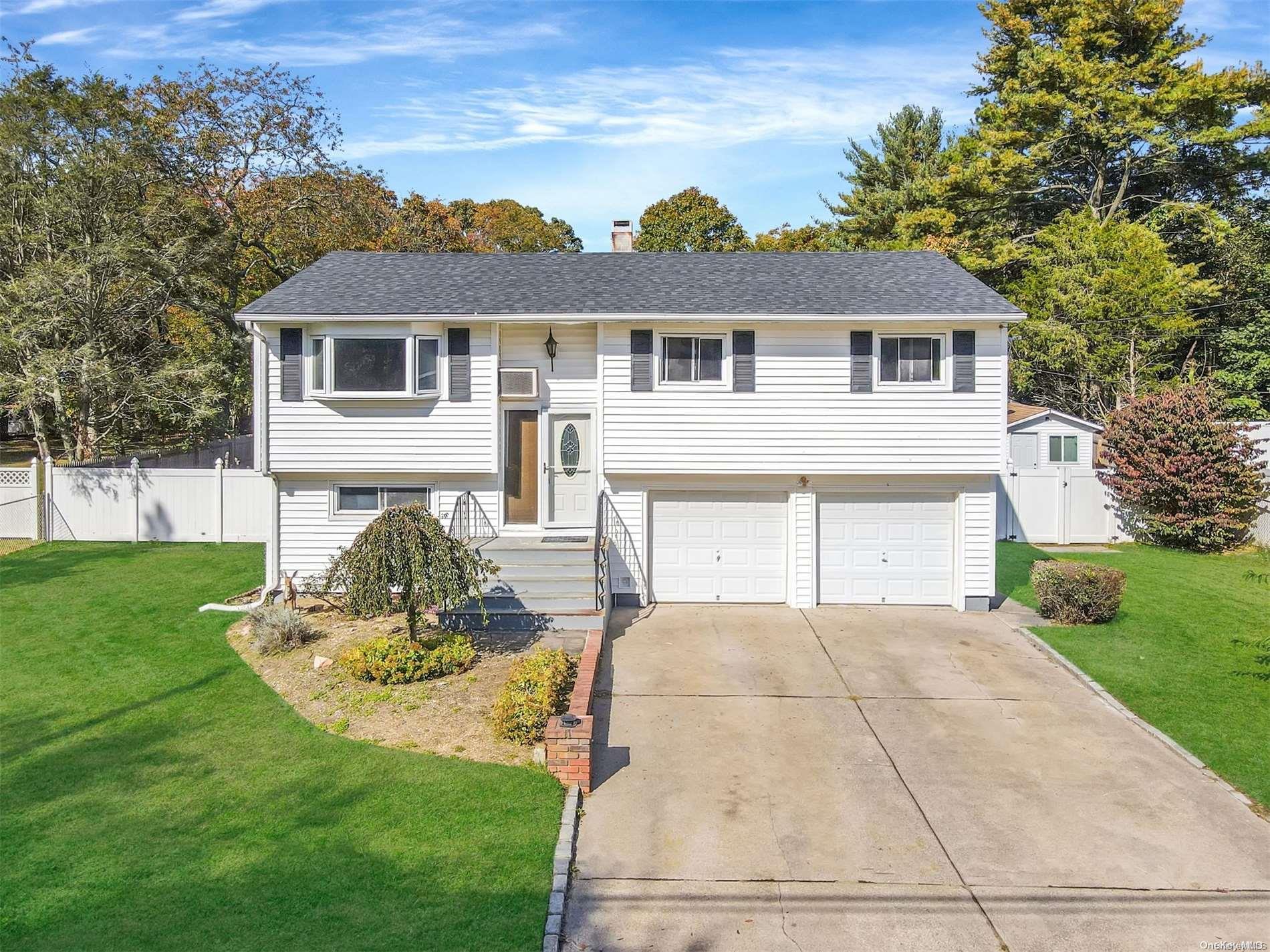 50 Glenmore Avenue, Central Islip, NY 11722