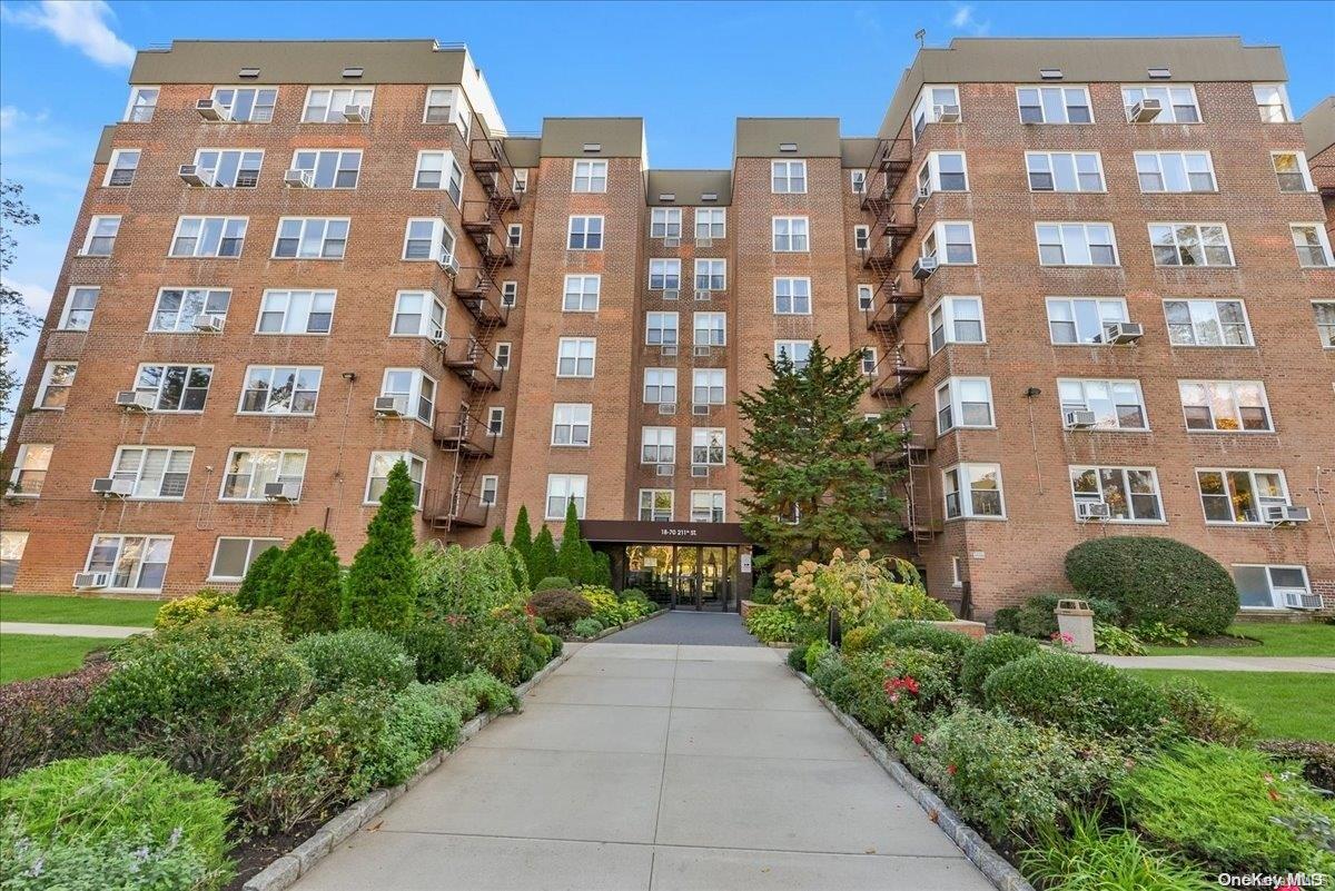 18-70 211 Street # 4A, Bayside, NY 11360