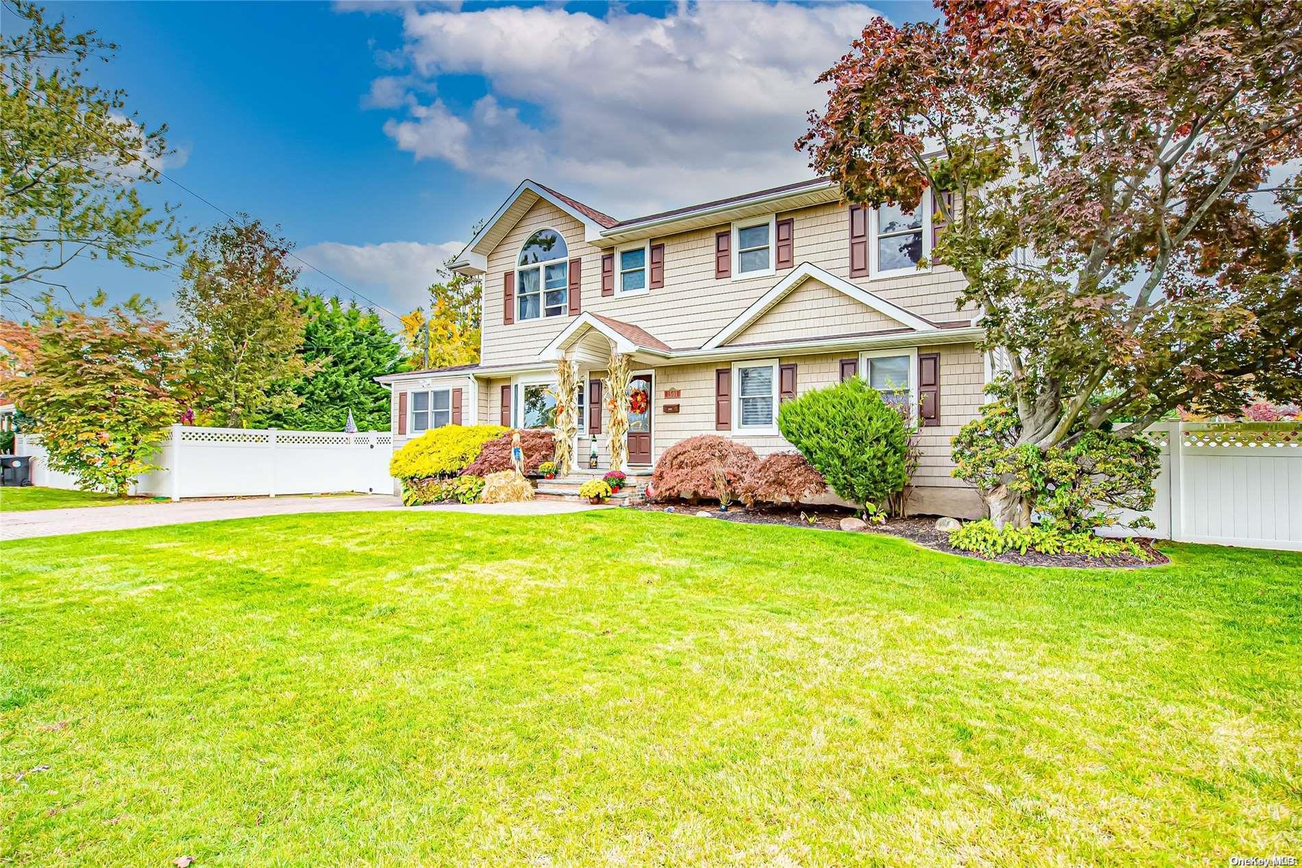 1501 Denver Avenue, Bay Shore, NY 11706