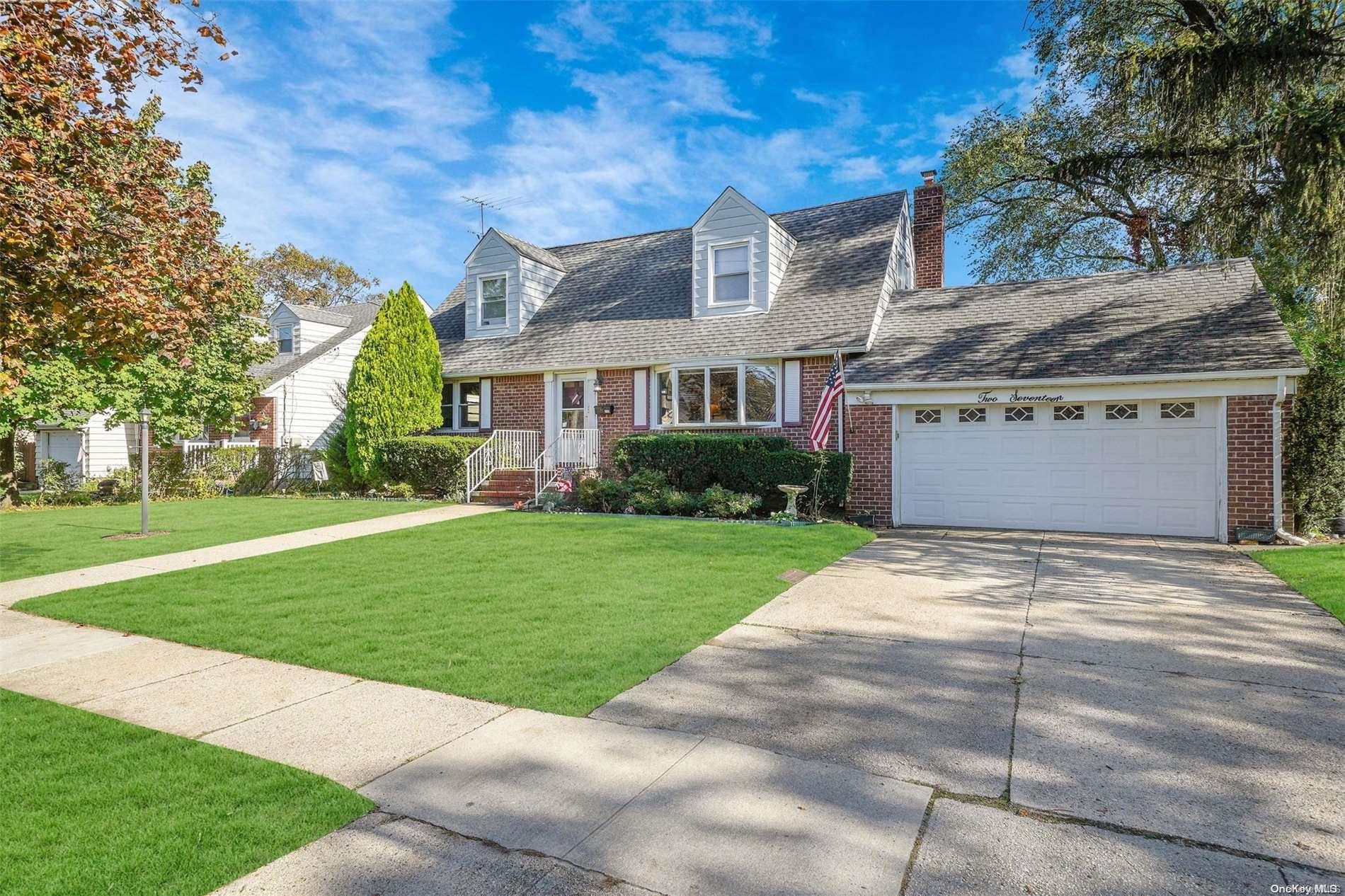 217 Beech Street, Floral Park, NY 11001