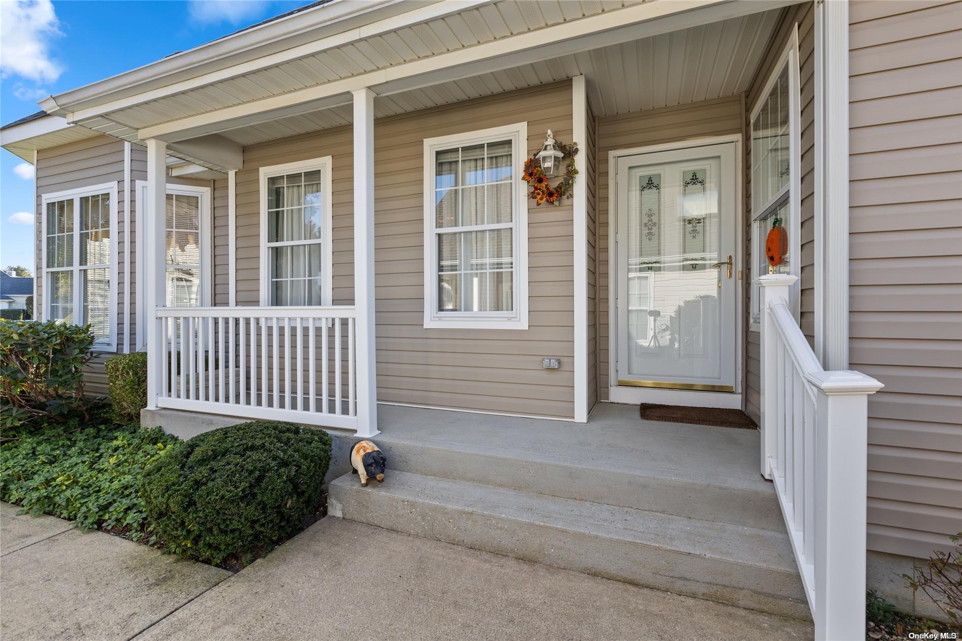 105 Scenic Lake Drive # 105, Riverhead, NY 11901