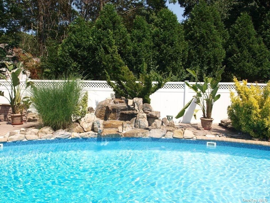 355 Windjammer Drive, Southold, NY 11971