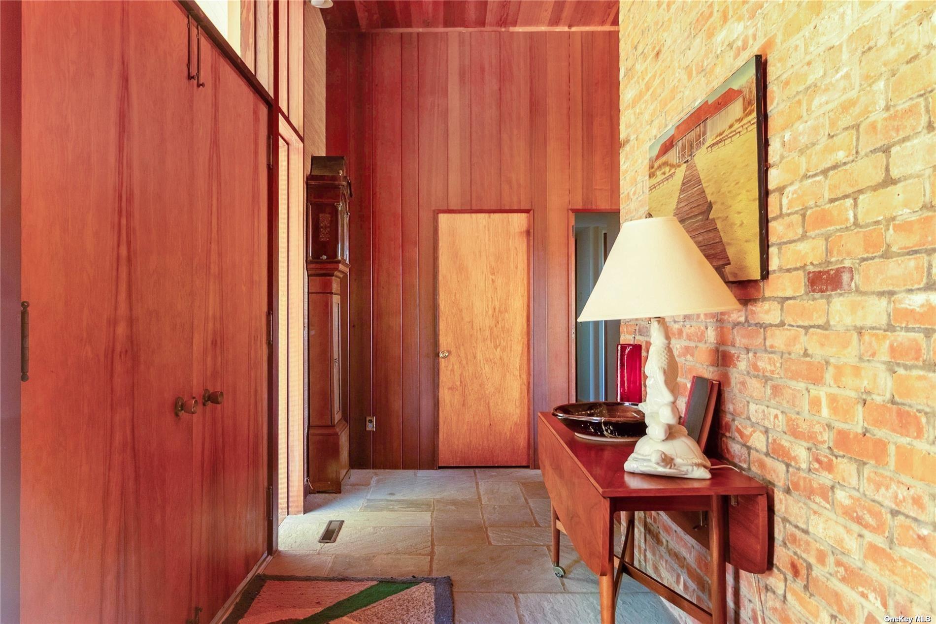 189 Old Harbor Road, New Suffolk, NY 11956