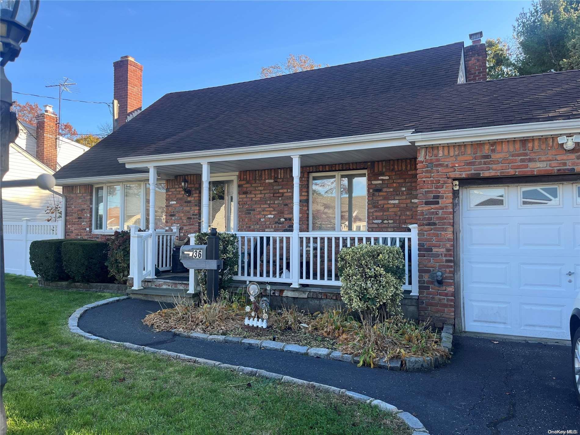 36 Kime Avenue, North Babylon, NY 11703