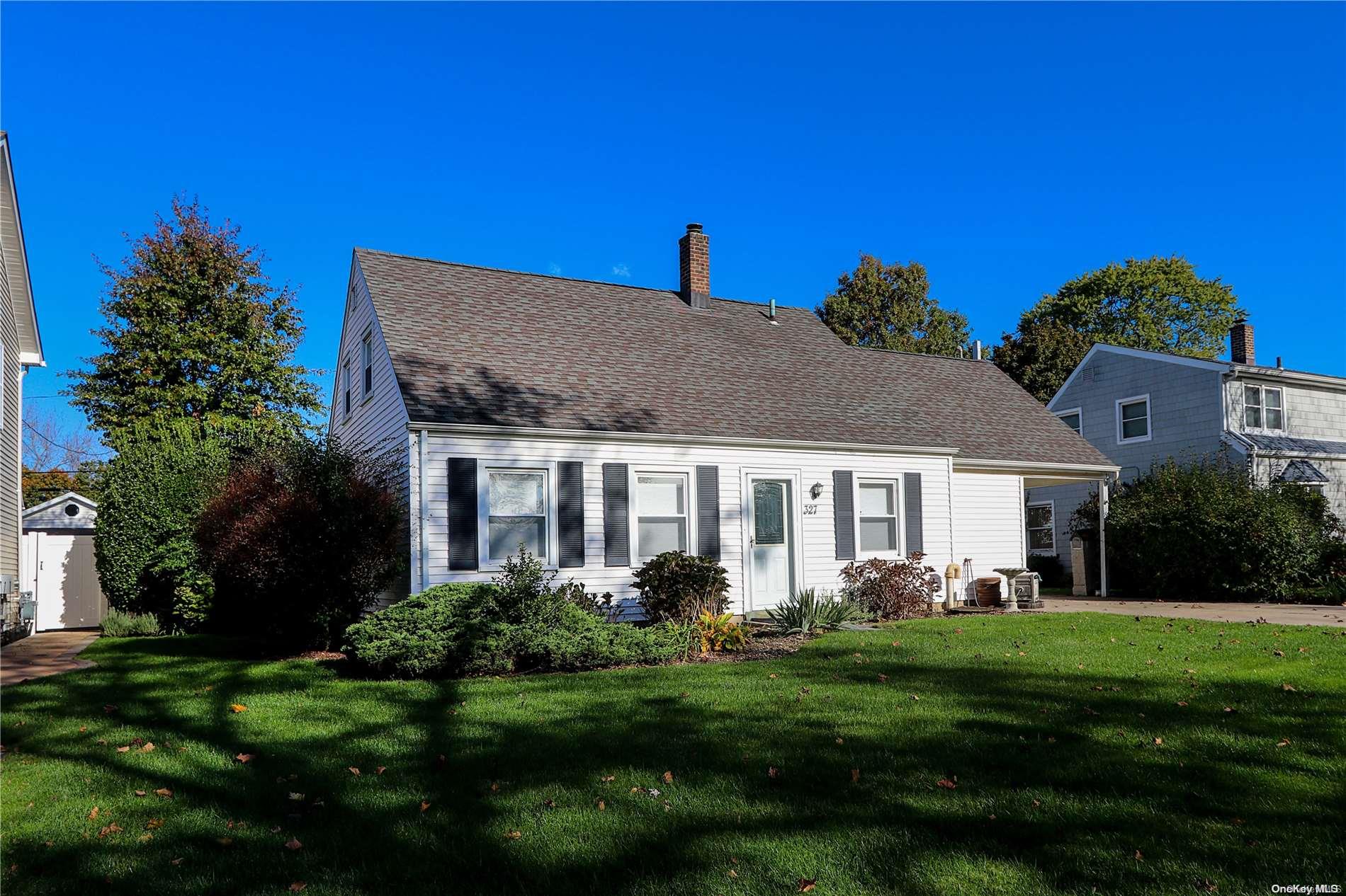 327 Curtis Avenue, Carle Place, NY 11514