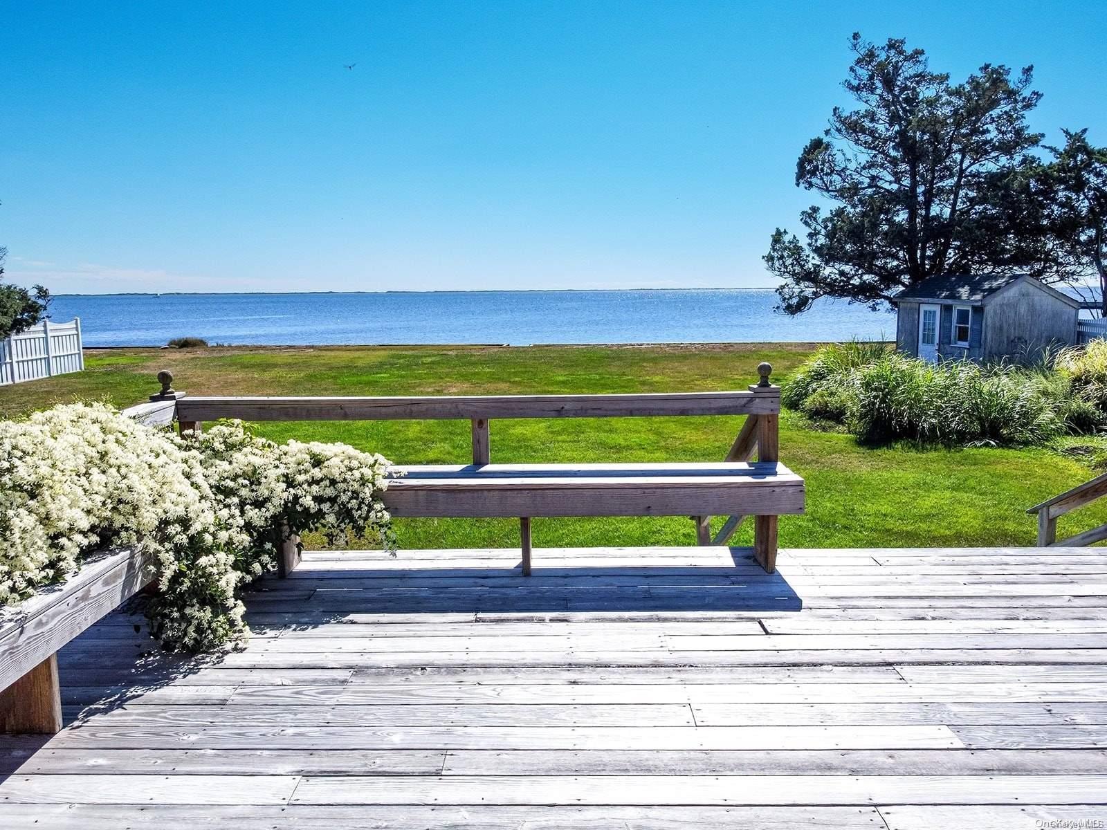 8 Bay Road, East Patchogue, NY 11772