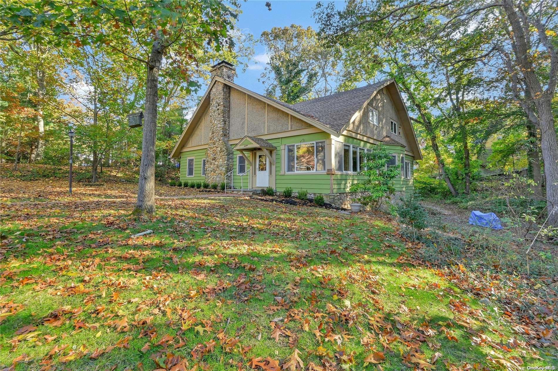 16 Midwood Road, Stony Brook, NY 11790