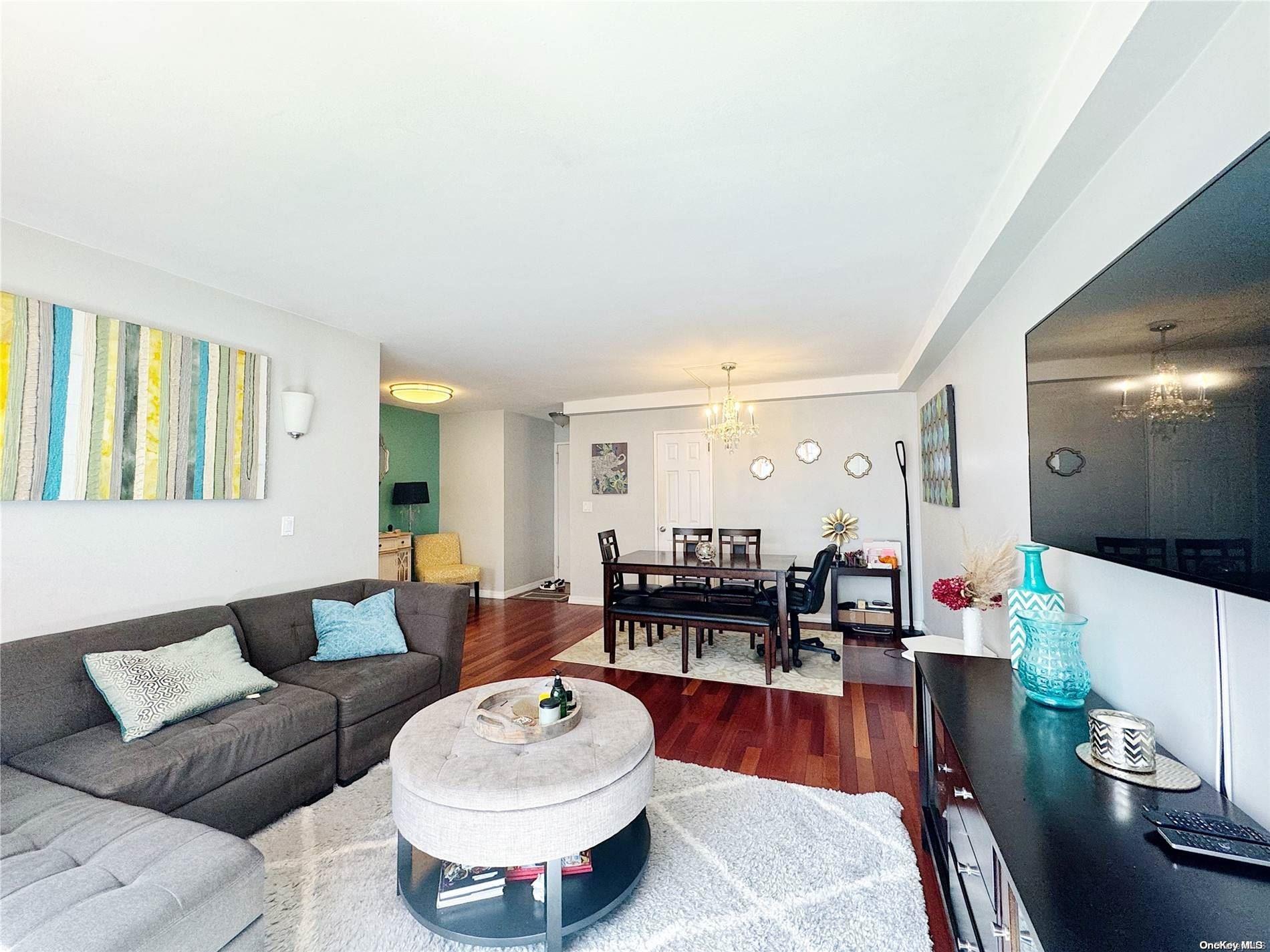 110-50 71 Road # 3L, Forest Hills, NY 11375