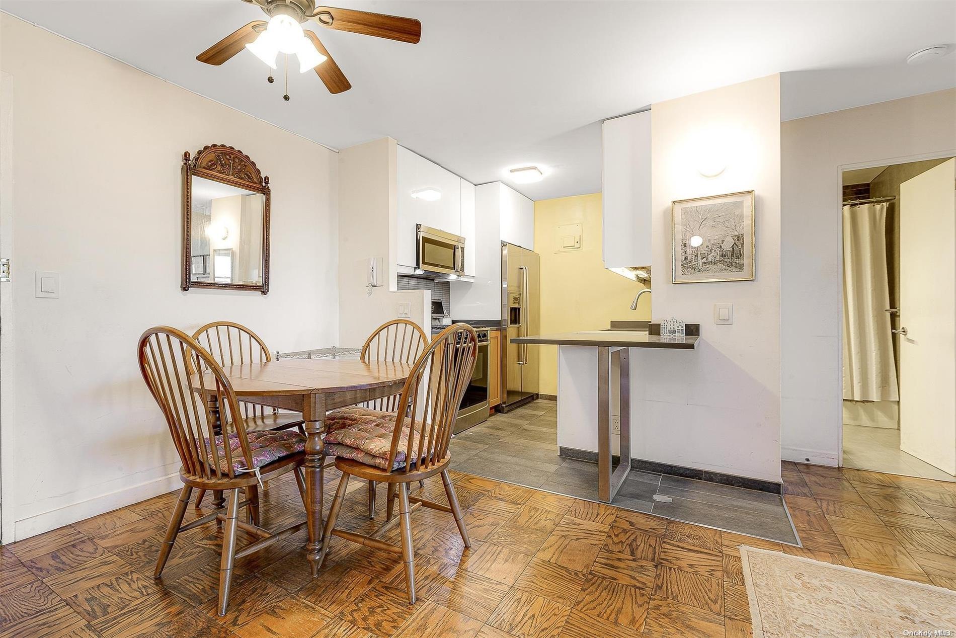 70-25 Yellowstone Boulevard # 17E, Forest Hills, NY 11375