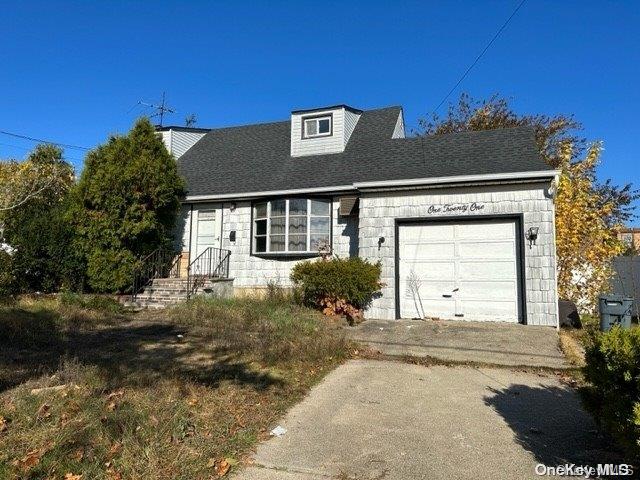 121 Lockwood Avenue, Farmingdale, NY 11735