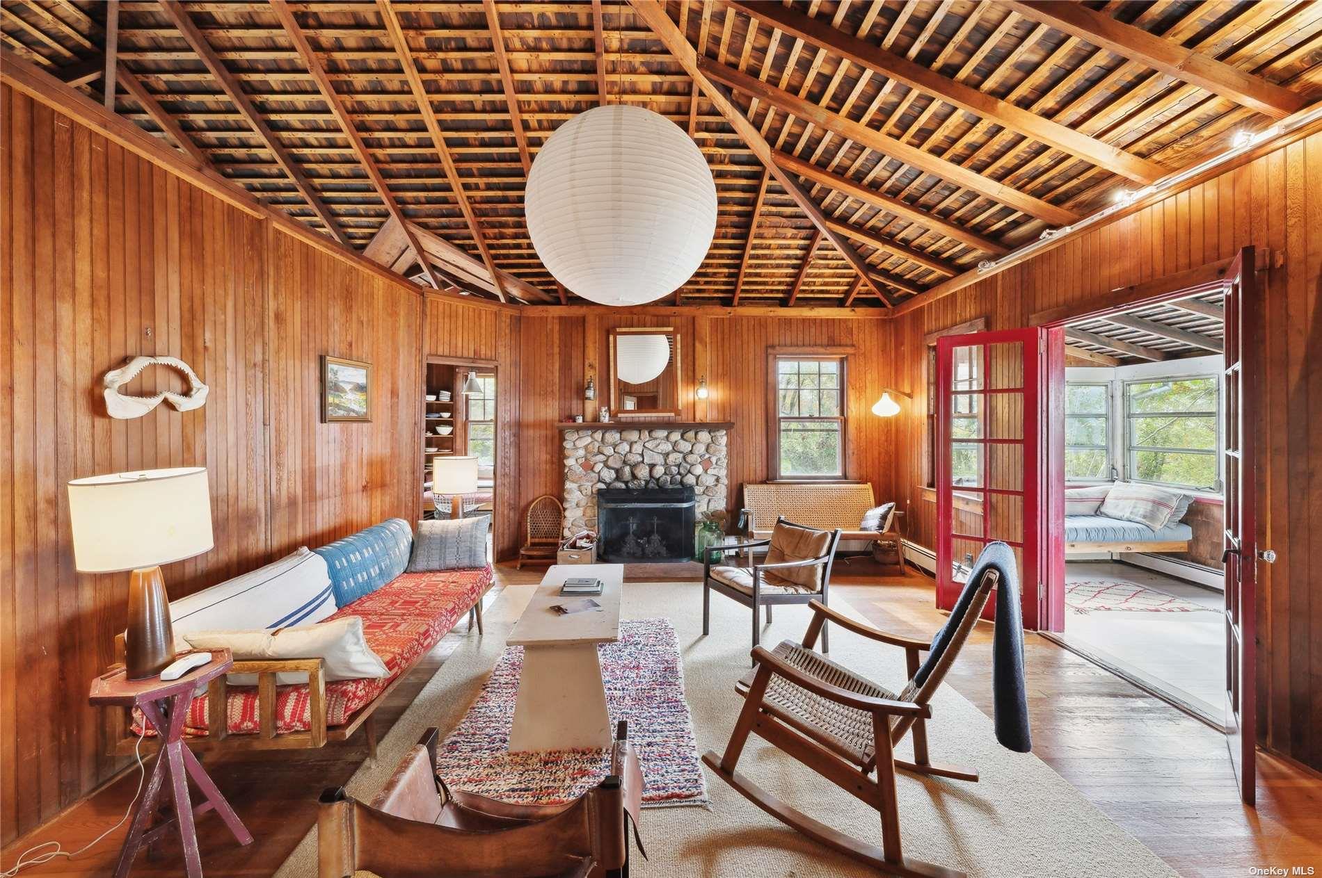 400 Diamond Lane, Peconic, NY 11958