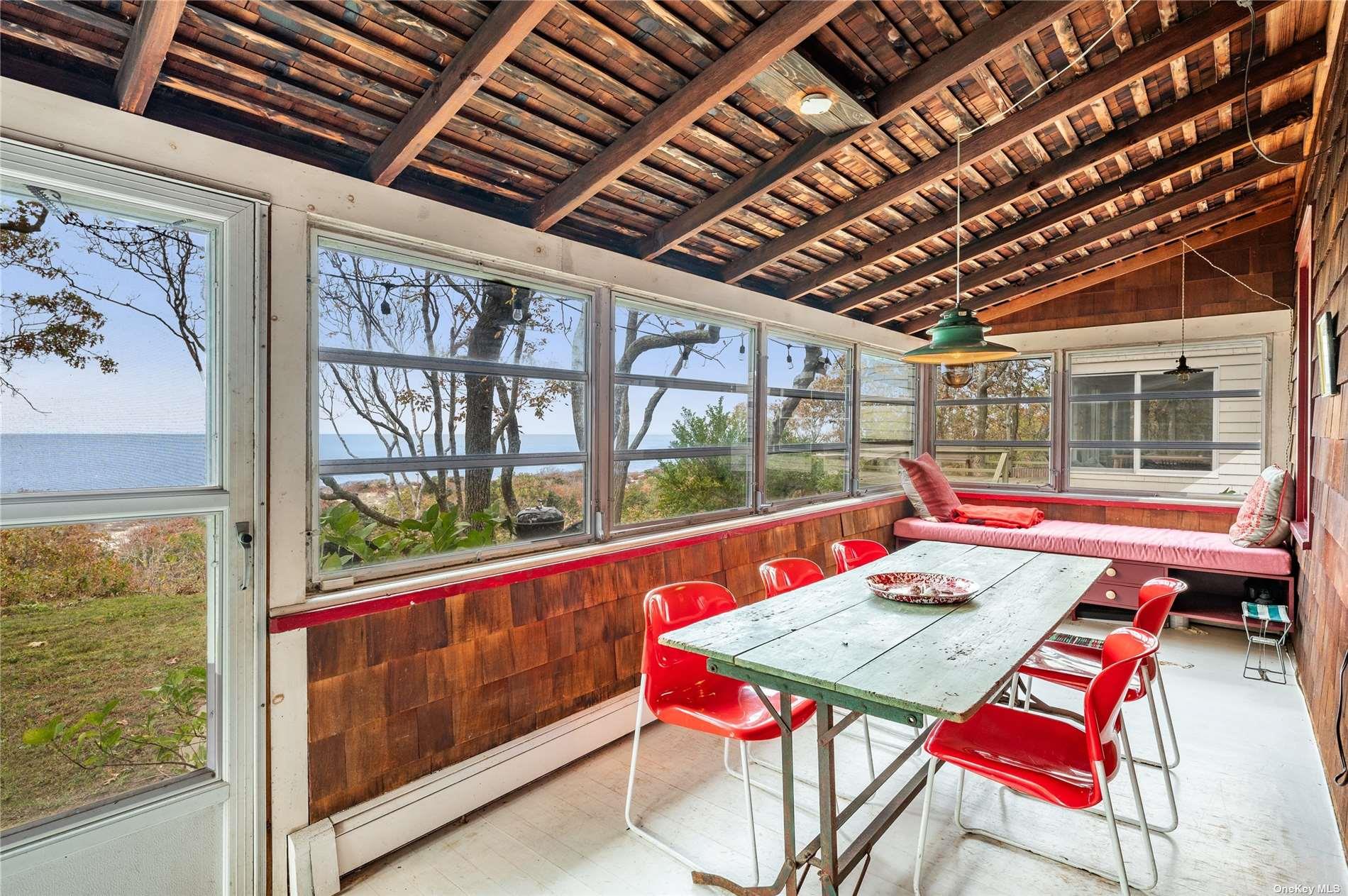 400 Diamond Lane, Peconic, NY 11958