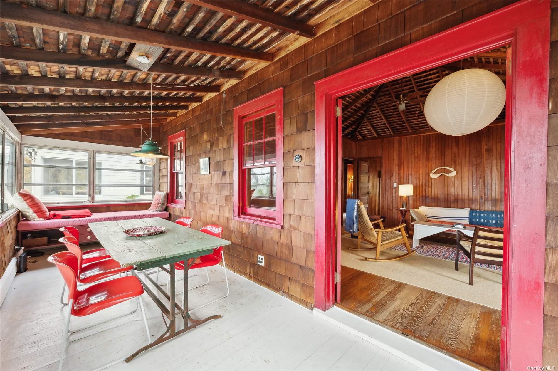 400 Diamond Lane, Peconic, NY 11958