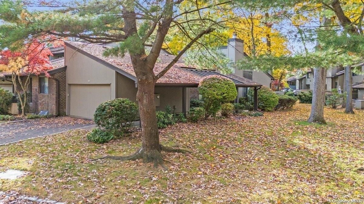 46 Country Club Drive # 46, Jericho, NY 11753