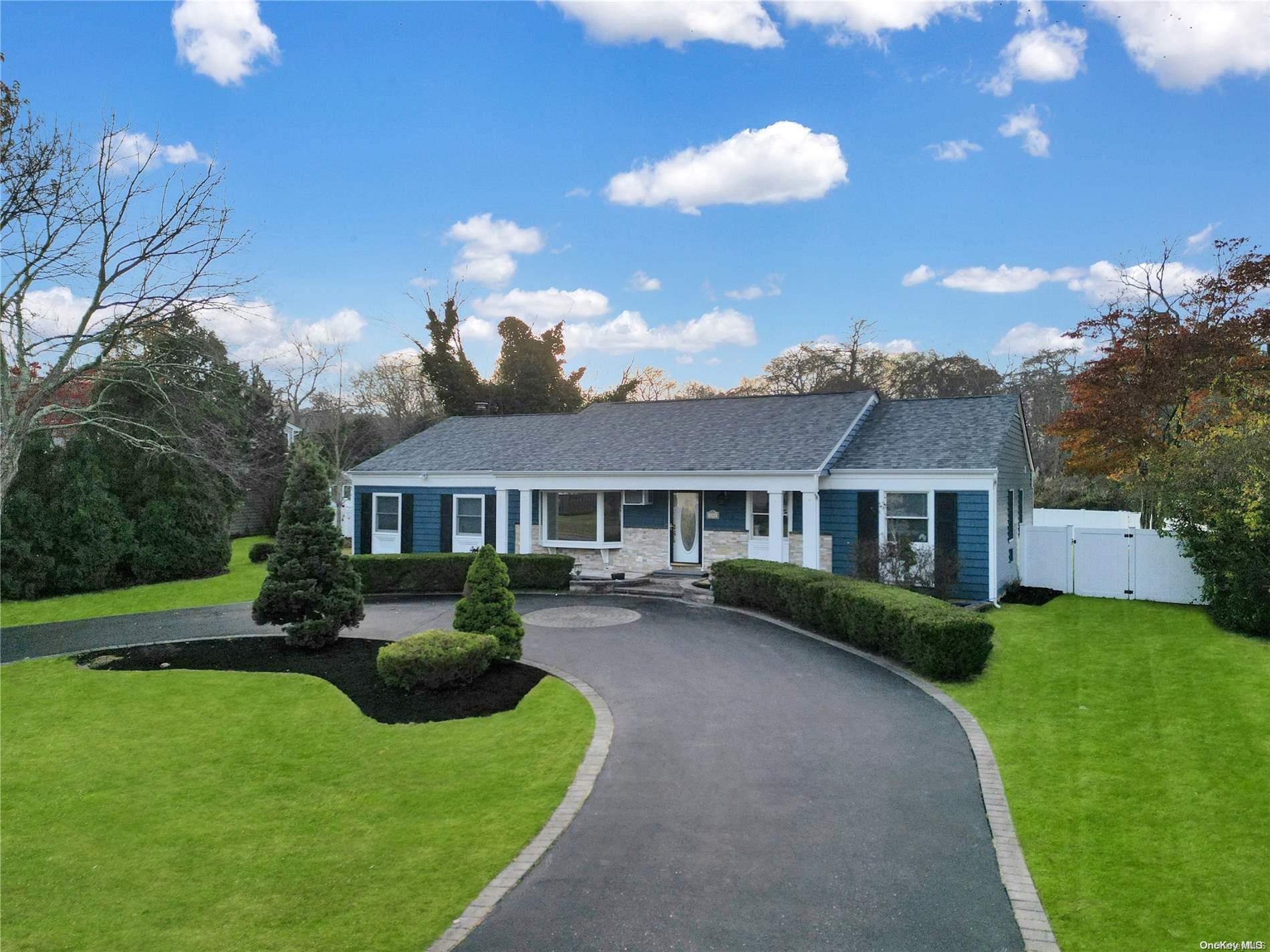 160 Edgewood Avenue, Oakdale, NY 11769