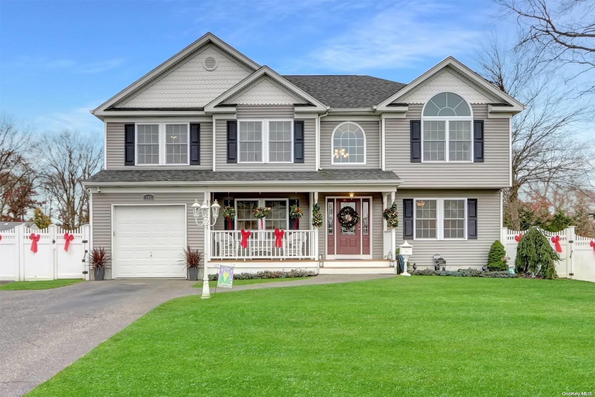 102 Queen Street, Bay Shore, NY 11706