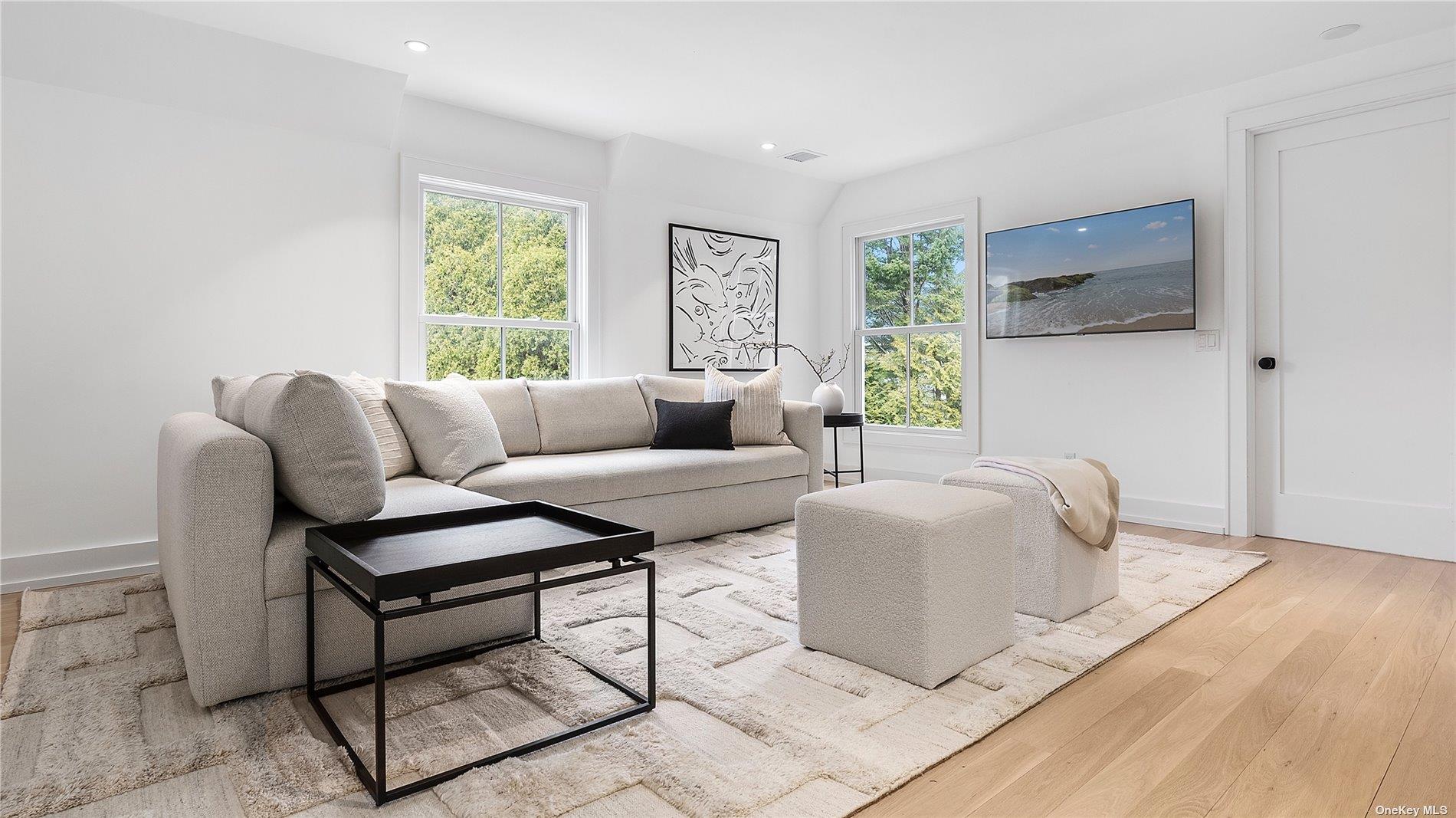 81 Skimhampton, East Hampton, NY 11937