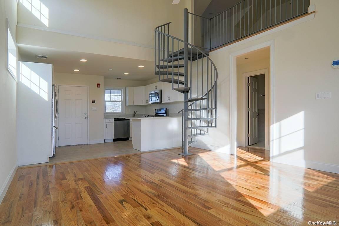 40 Cedar Swamp Road, Glen Cove, NY 11542