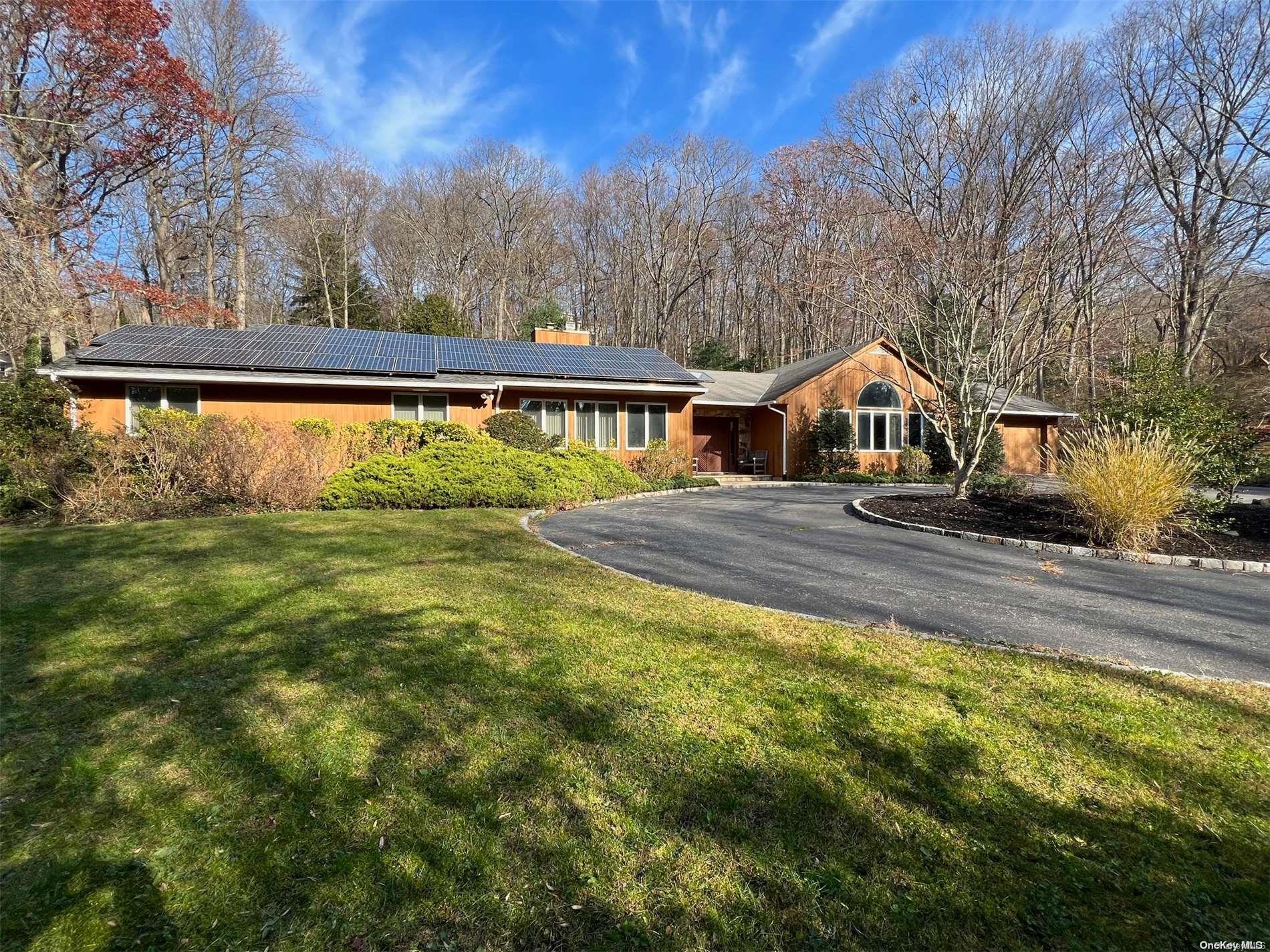 11 Tiffany Road, Oyster Bay Cove, NY 11771