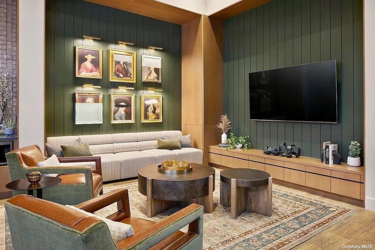 303 Arrowhead Lane, Setauket, NY 11733