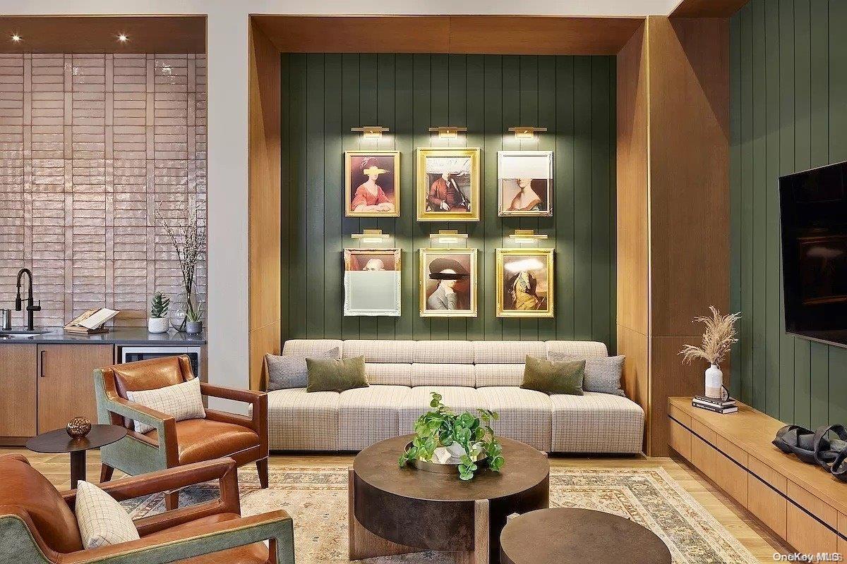 303 Arrowhead Lane, Setauket, NY 11733