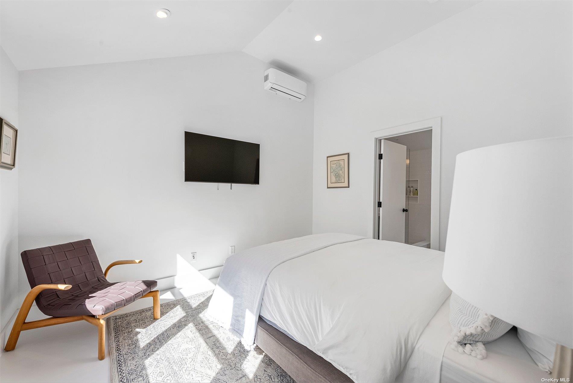 94 Pembroke Drive, East Hampton, NY 11937