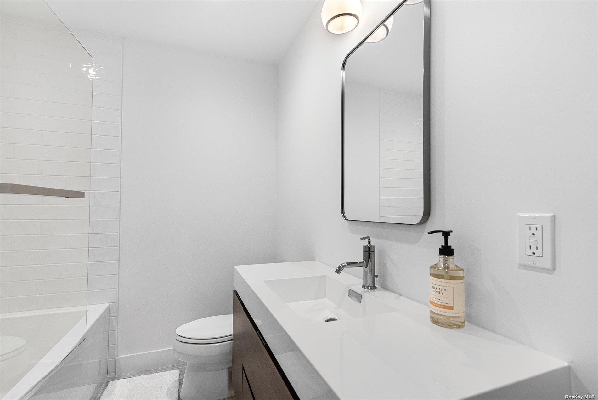 94 Pembroke Drive, East Hampton, NY 11937