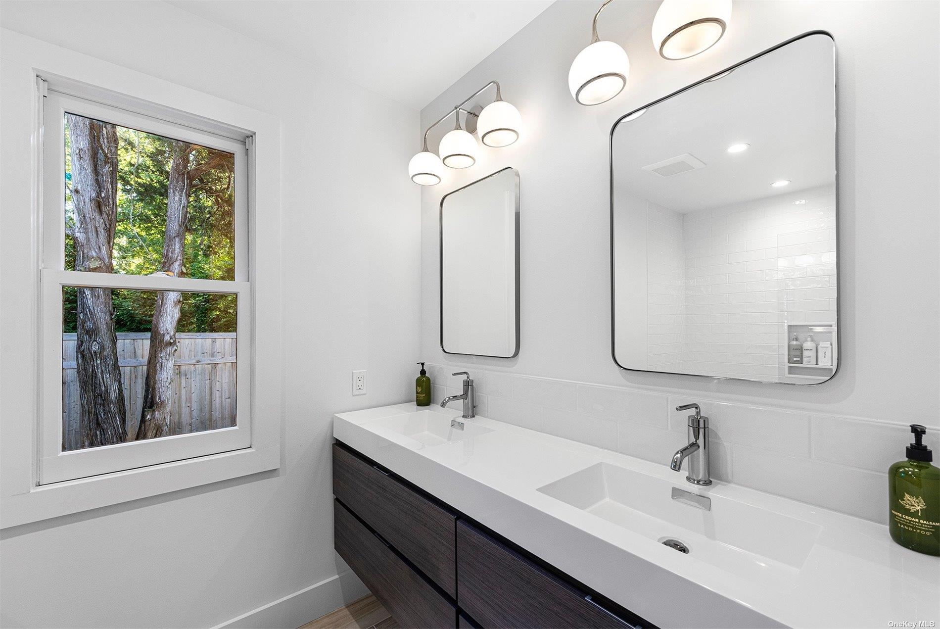 94 Pembroke Drive, East Hampton, NY 11937