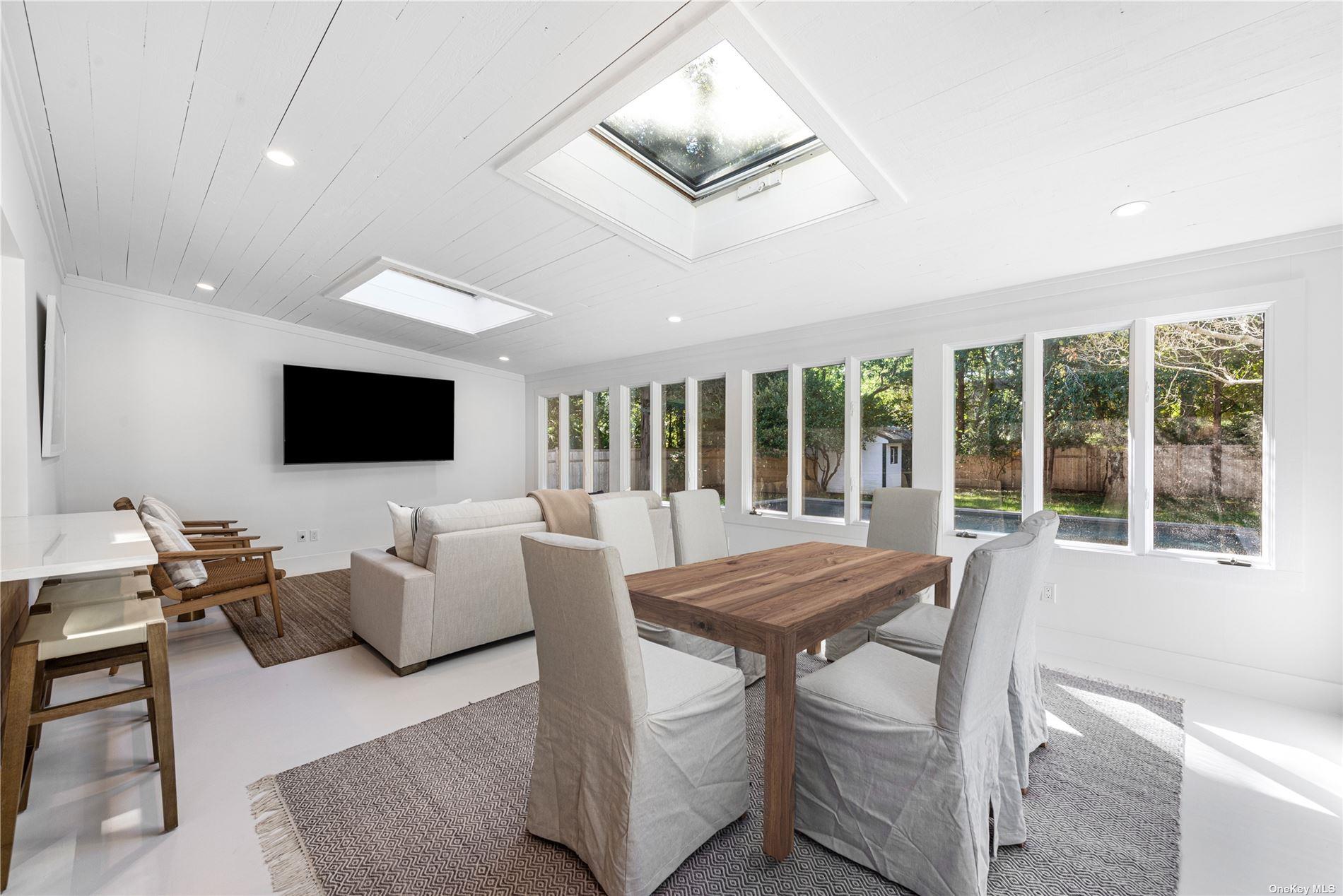 94 Pembroke Drive, East Hampton, NY 11937