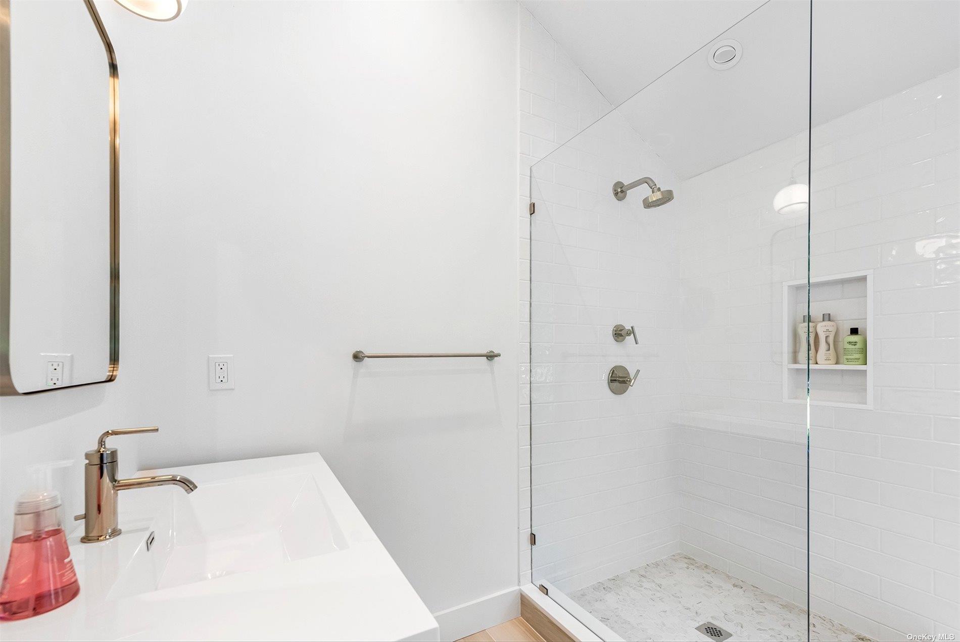 94 Pembroke Drive, East Hampton, NY 11937