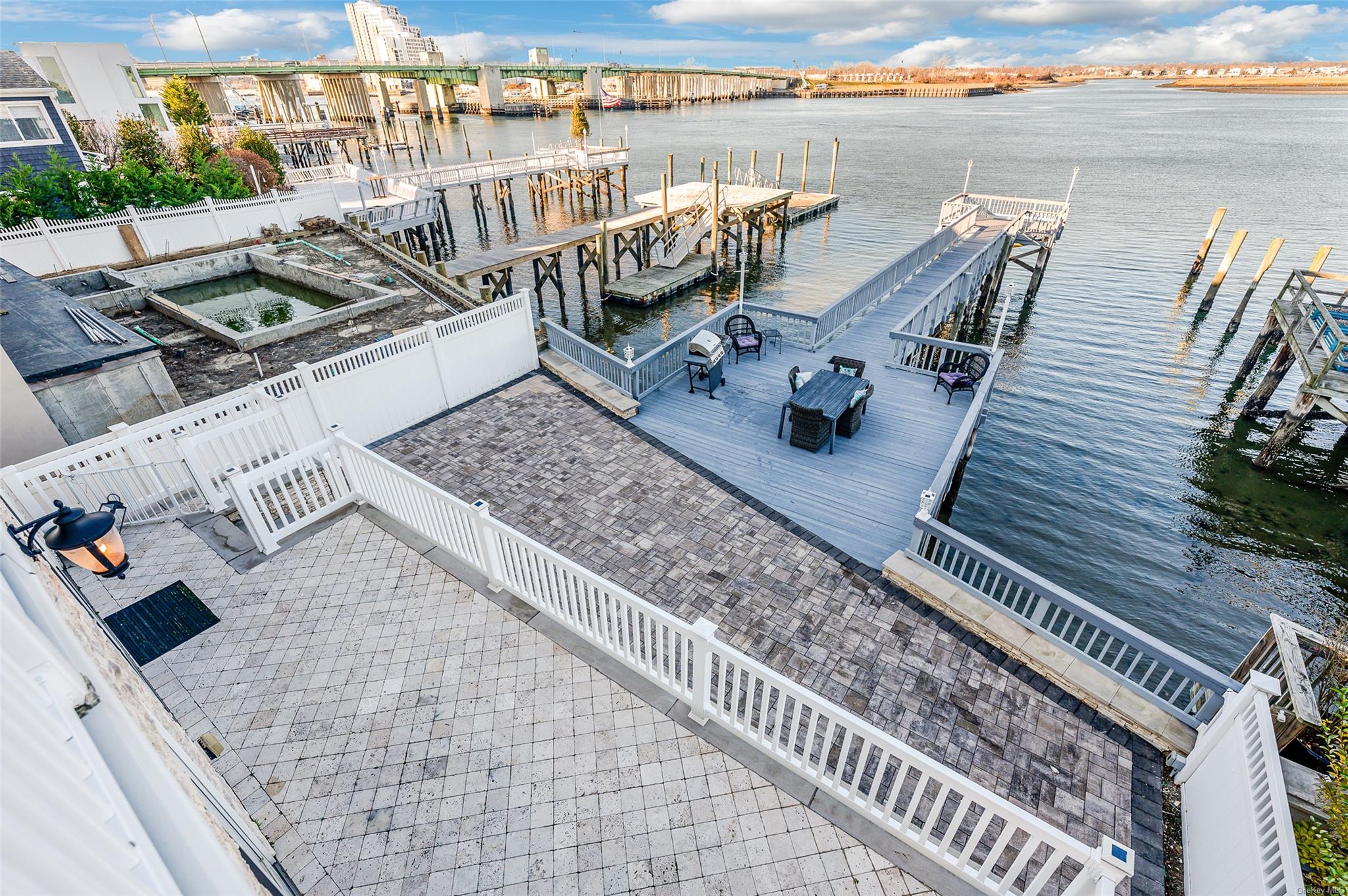 2004 Bay Boulevard, Atlantic Beach, NY 11509