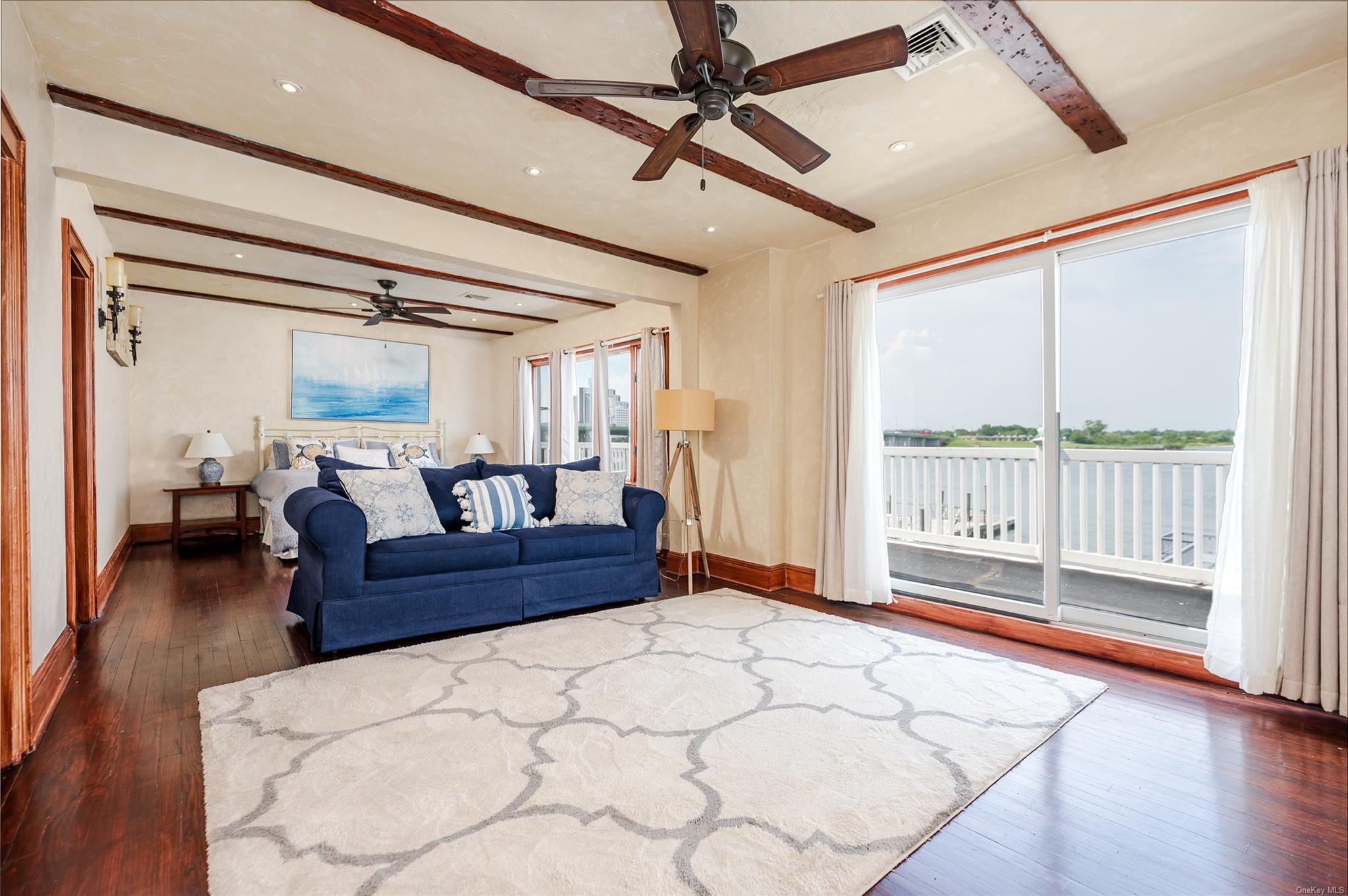 2004 Bay Boulevard, Atlantic Beach, NY 11509