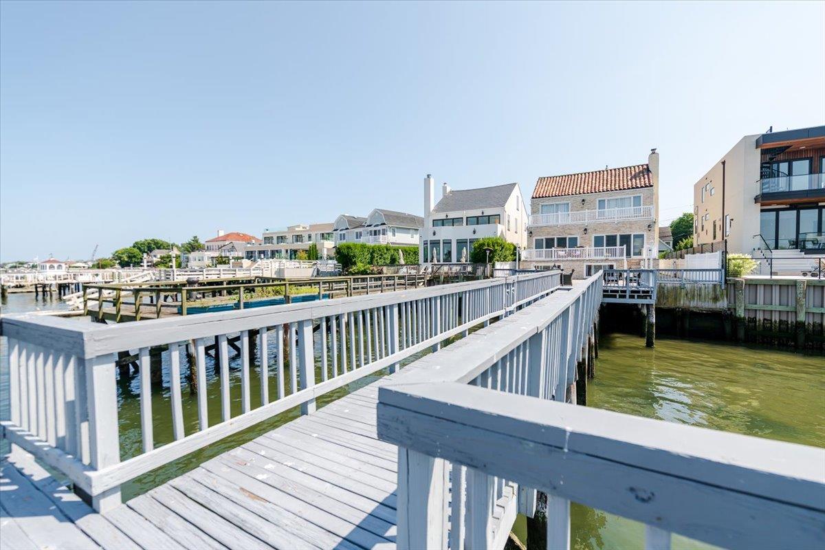 2004 Bay Boulevard, Atlantic Beach, NY 11509