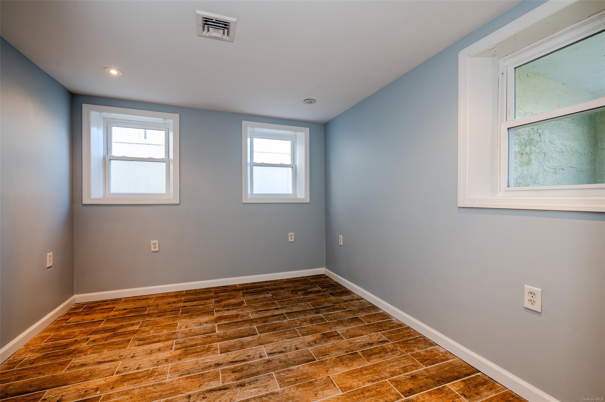 2004 Bay Boulevard, Atlantic Beach, NY 11509