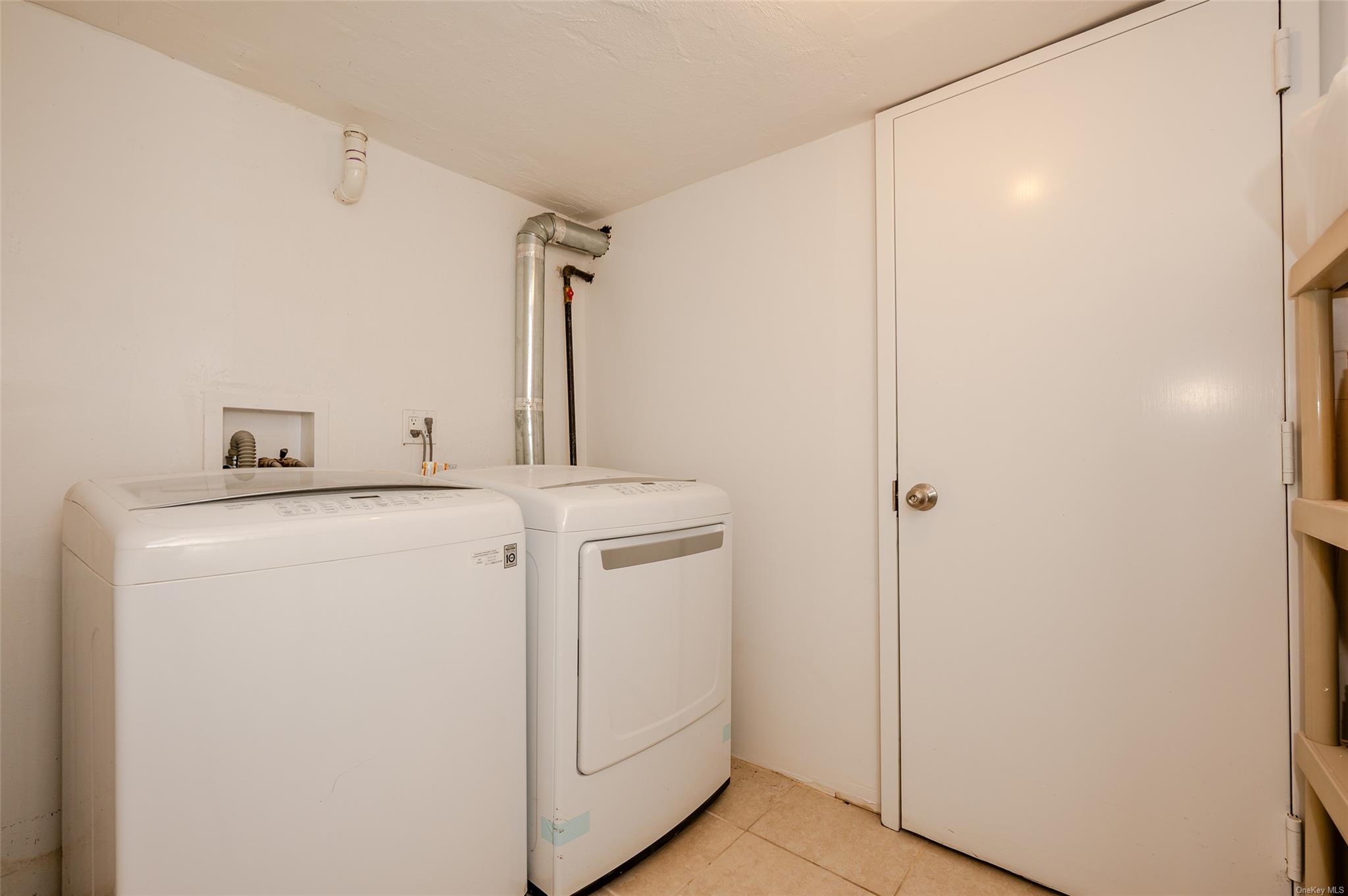 2004 Bay Boulevard, Atlantic Beach, NY 11509