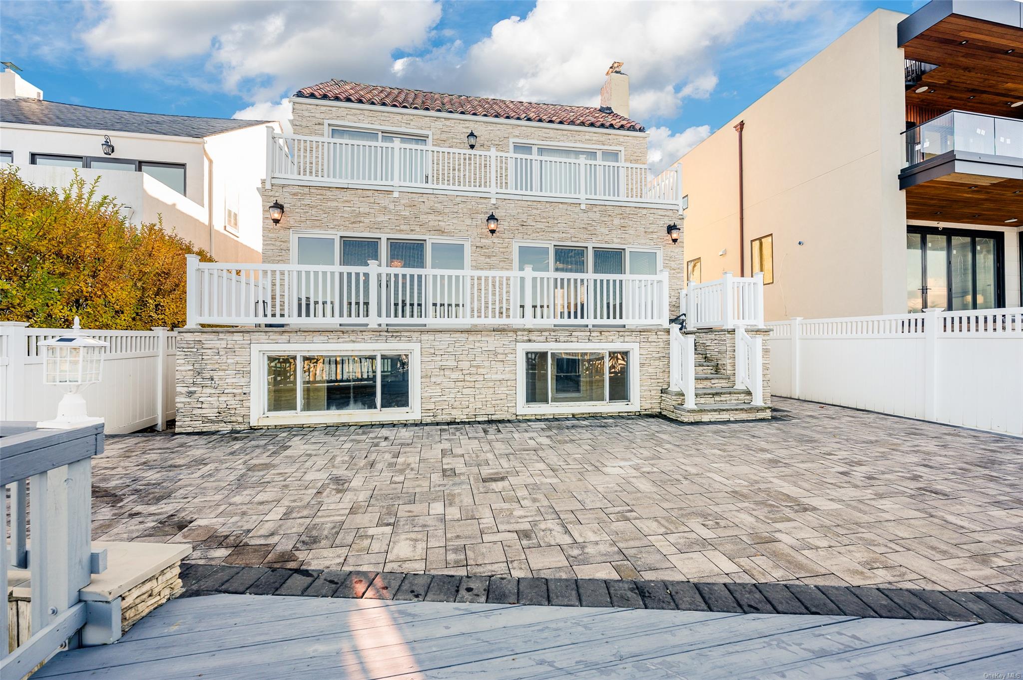 2004 Bay Boulevard, Atlantic Beach, NY 11509