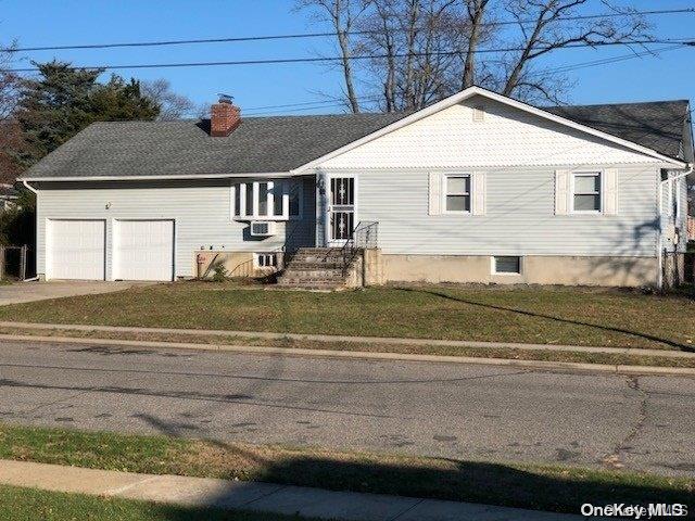 13 Oakley Avenue, Massapequa, NY 11758