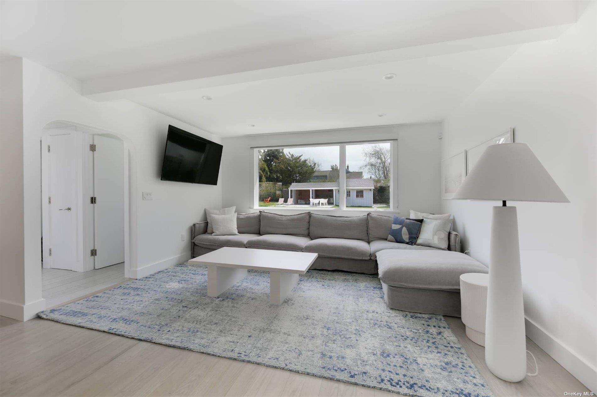 70 Powell Avenue, Southampton, NY 11968