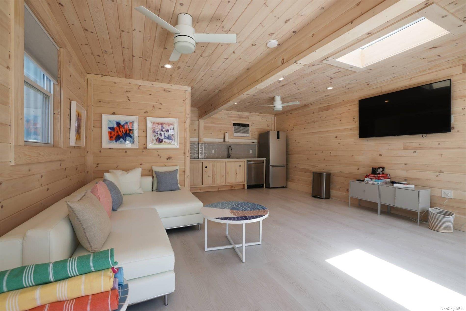 70 Powell Avenue, Southampton, NY 11968